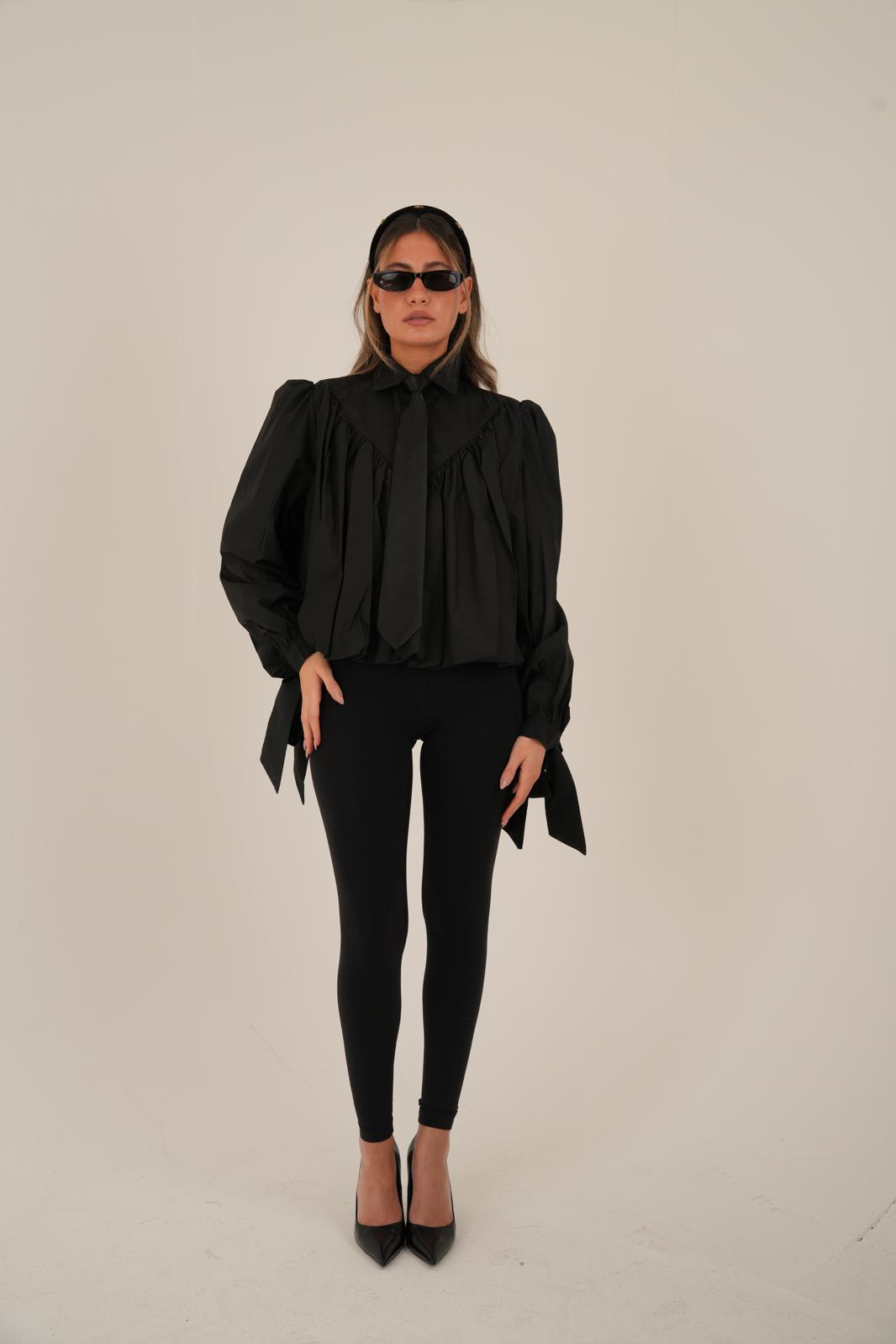 חולצת מיכאלה