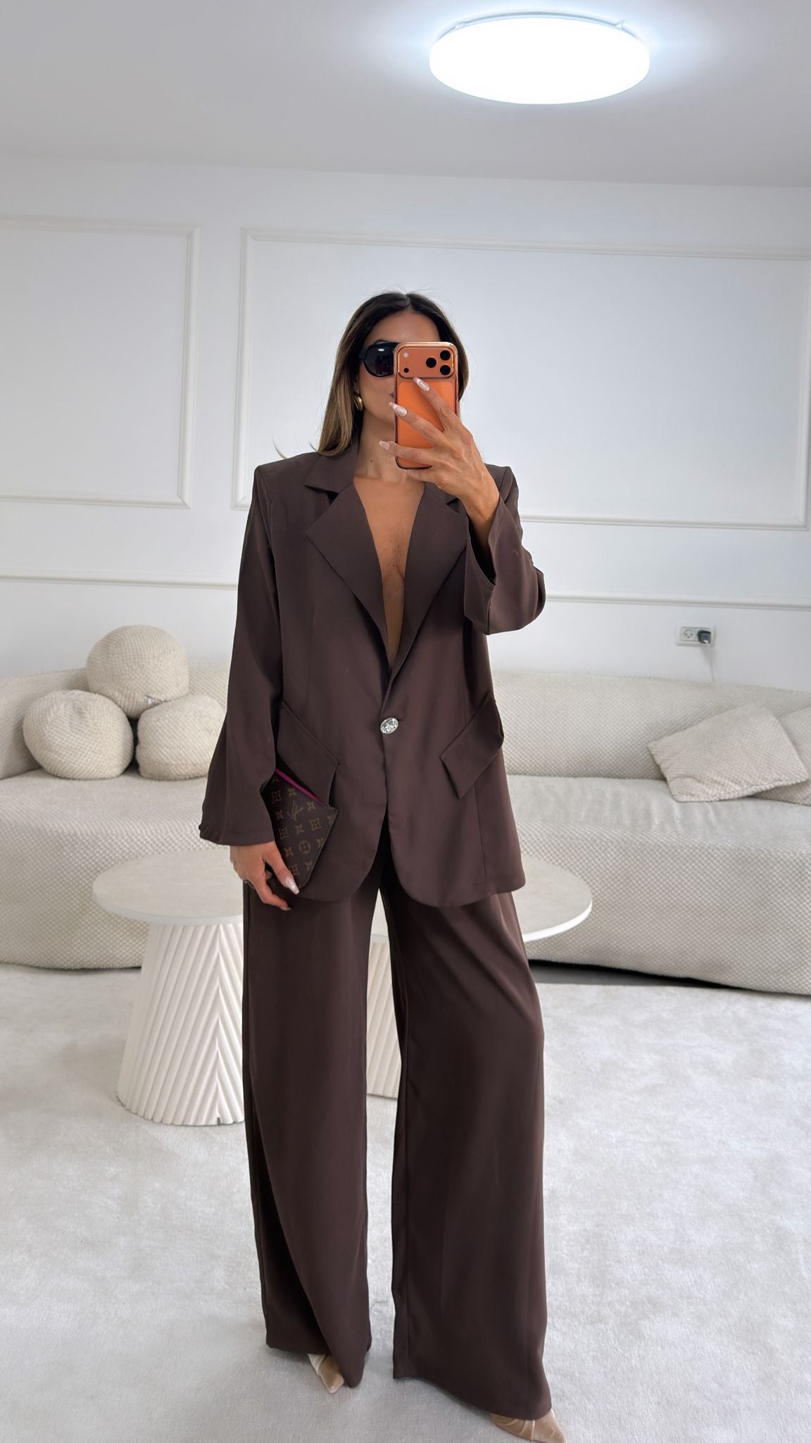 חליפת כפתור יהלום