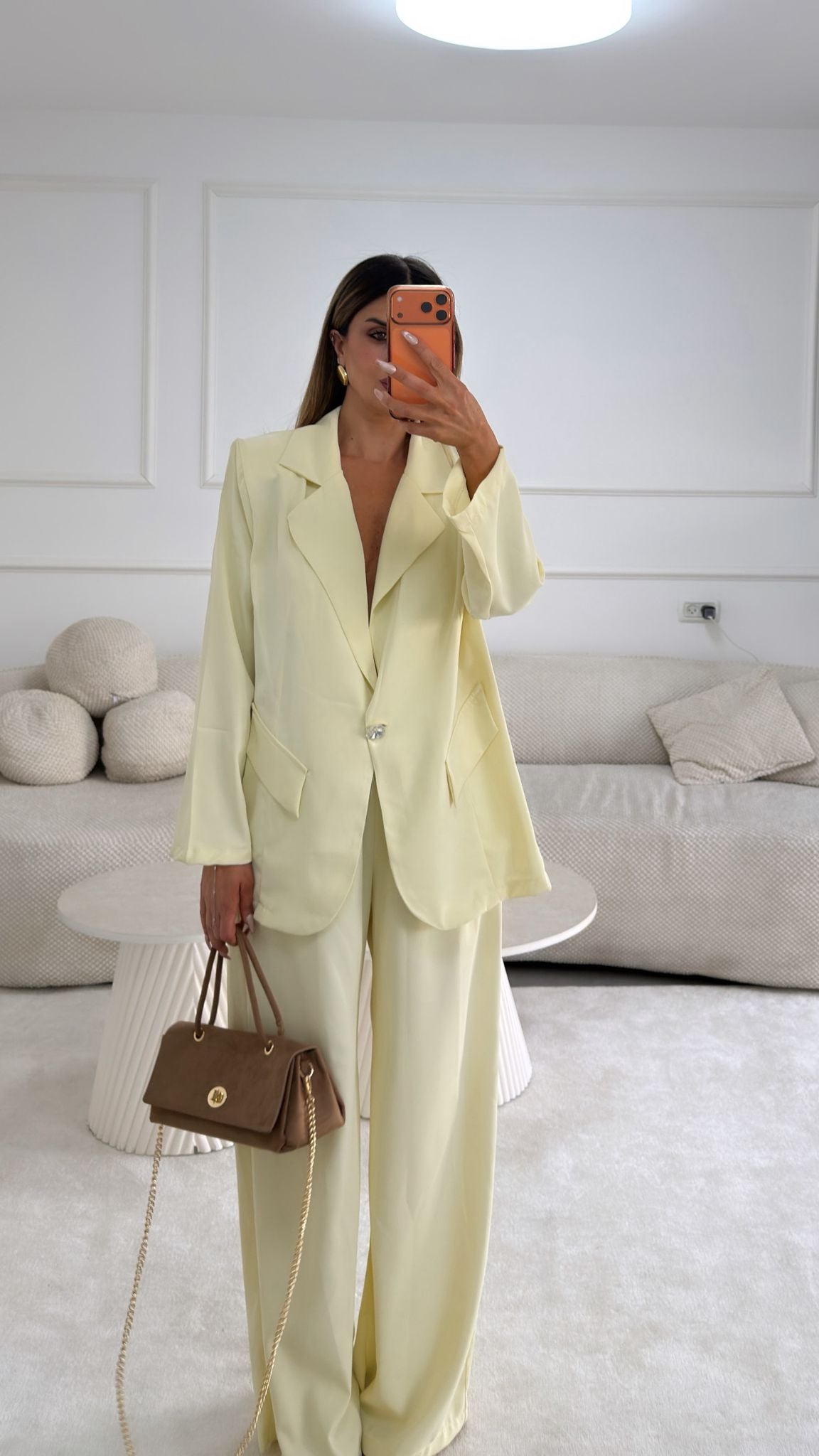 חליפת כפתור יהלום