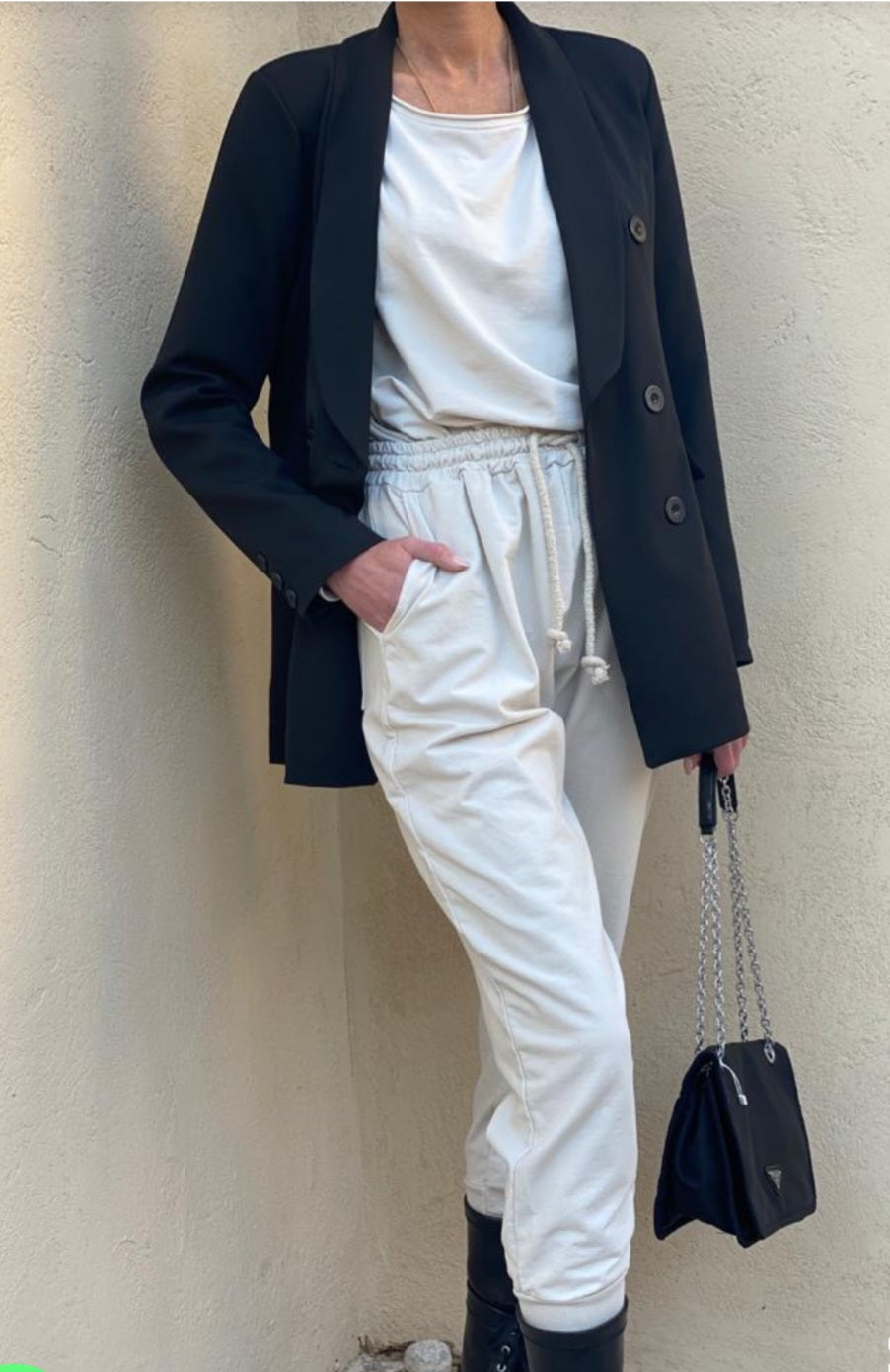 ג'קט מחויט רכיסה כפולה