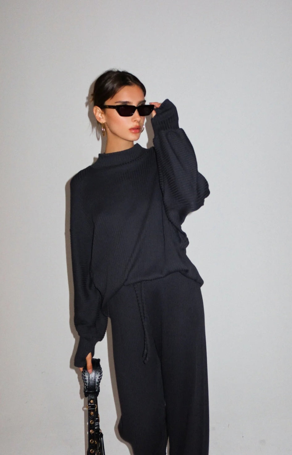 חליפת גרמי כחול אפור