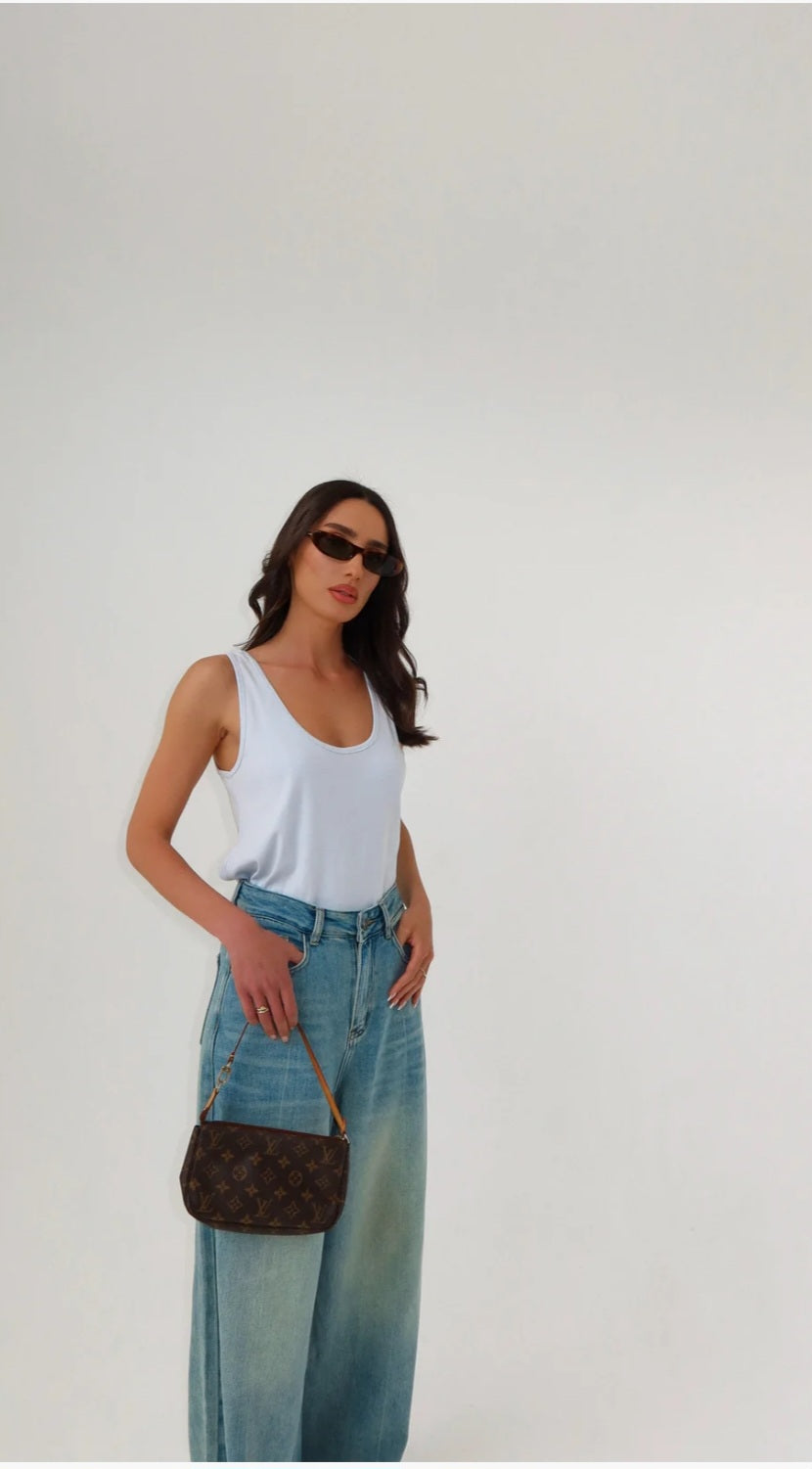 גופיית לאקסי תכלת