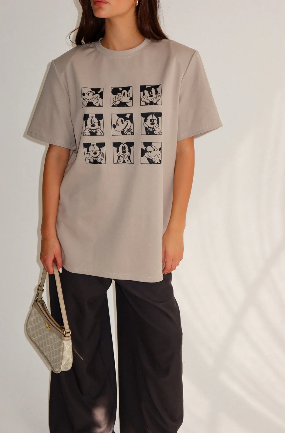 חולצת מאוס בז'