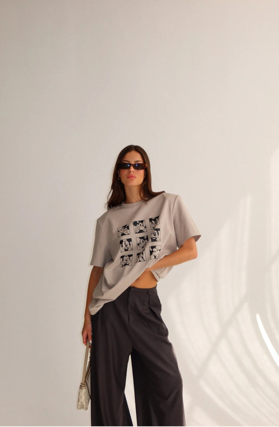 חולצת מאוס בז'