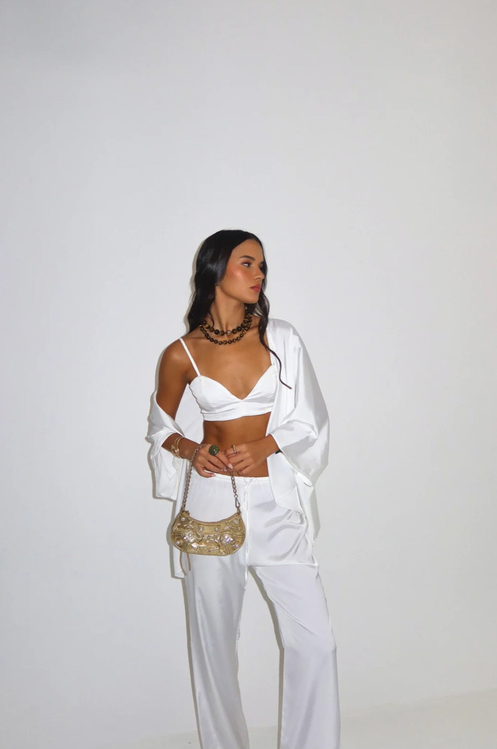 חליפת טוינה לבן