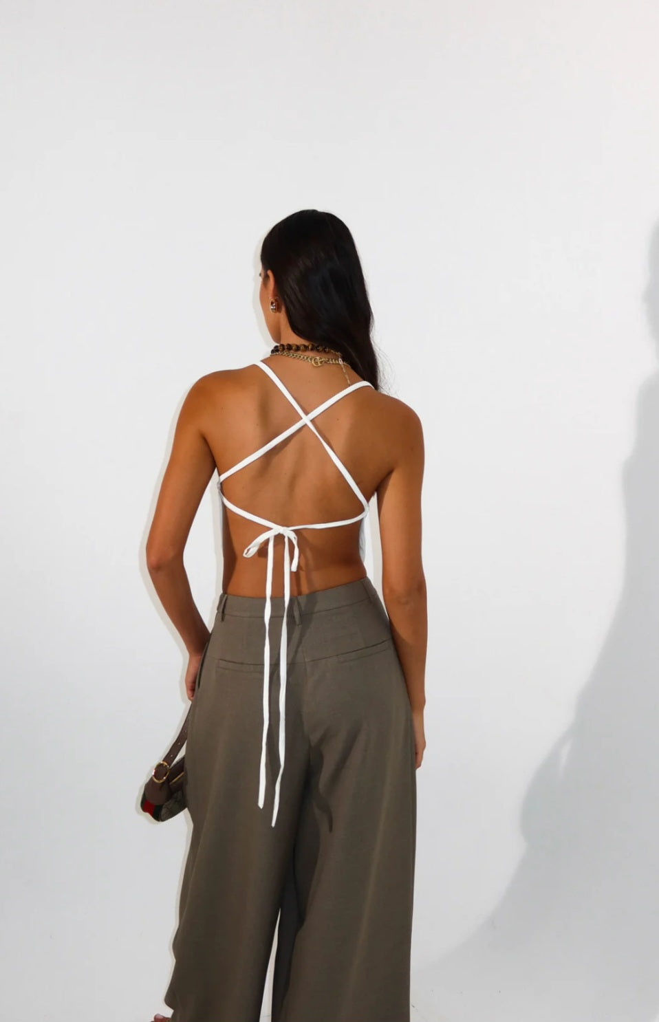 גופיה דומיניק לבן