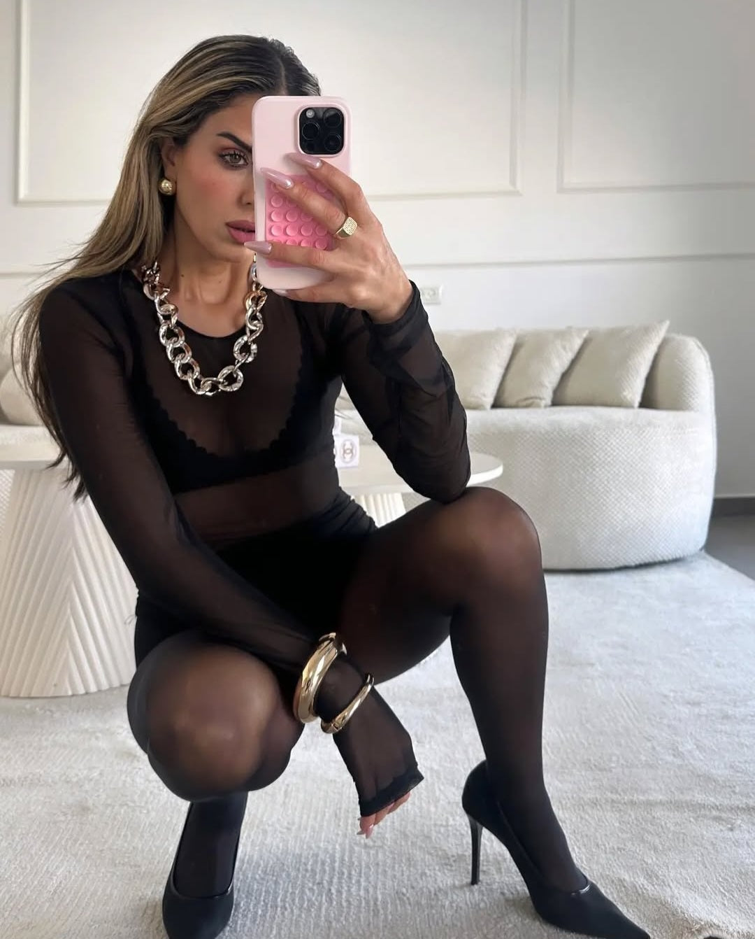 בגד גוף שקוף