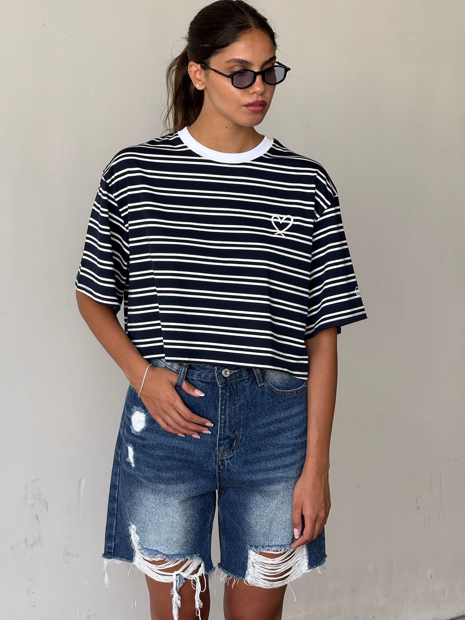 חולצת אביה שחור