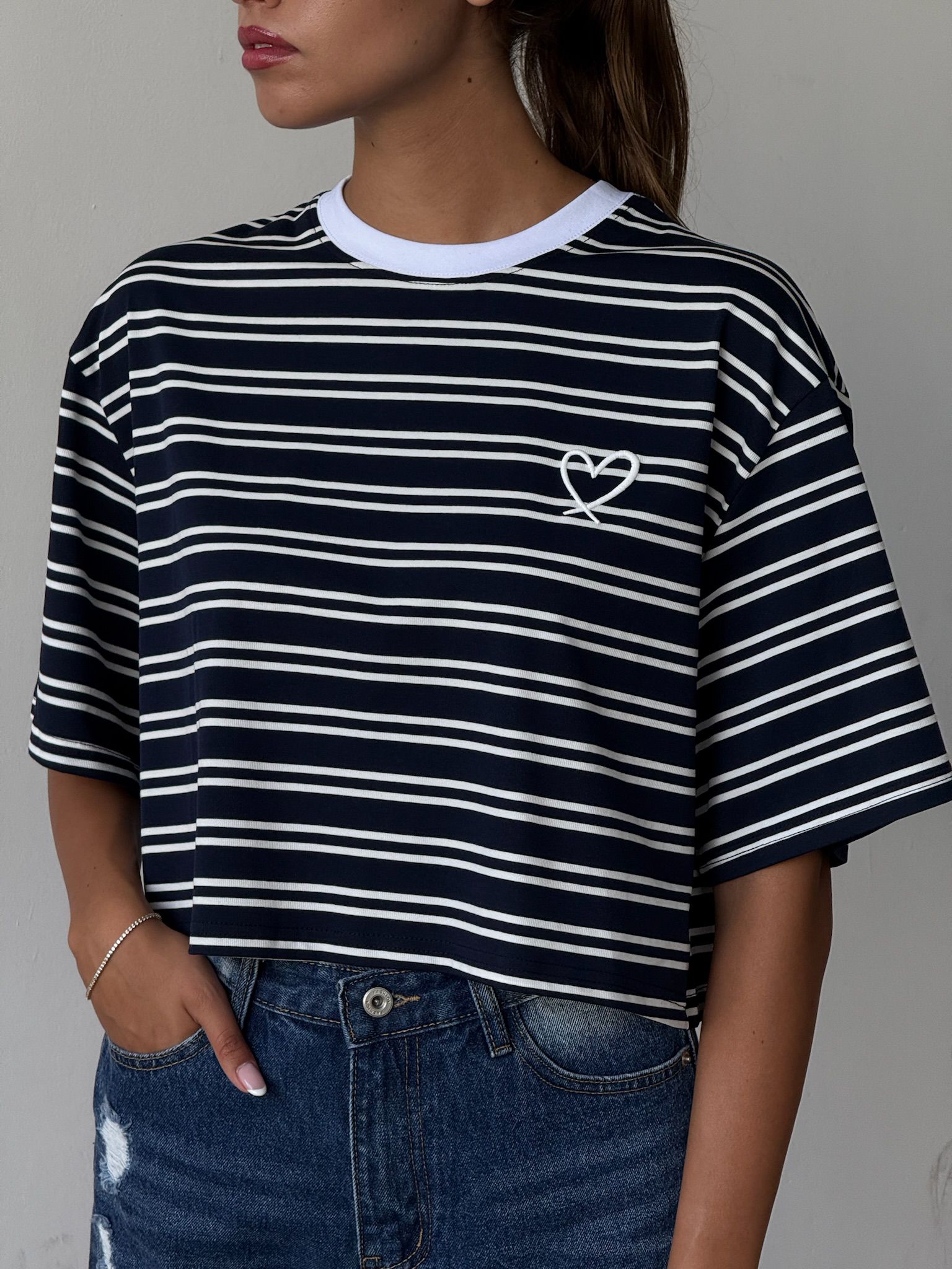 חולצת אביה שחור