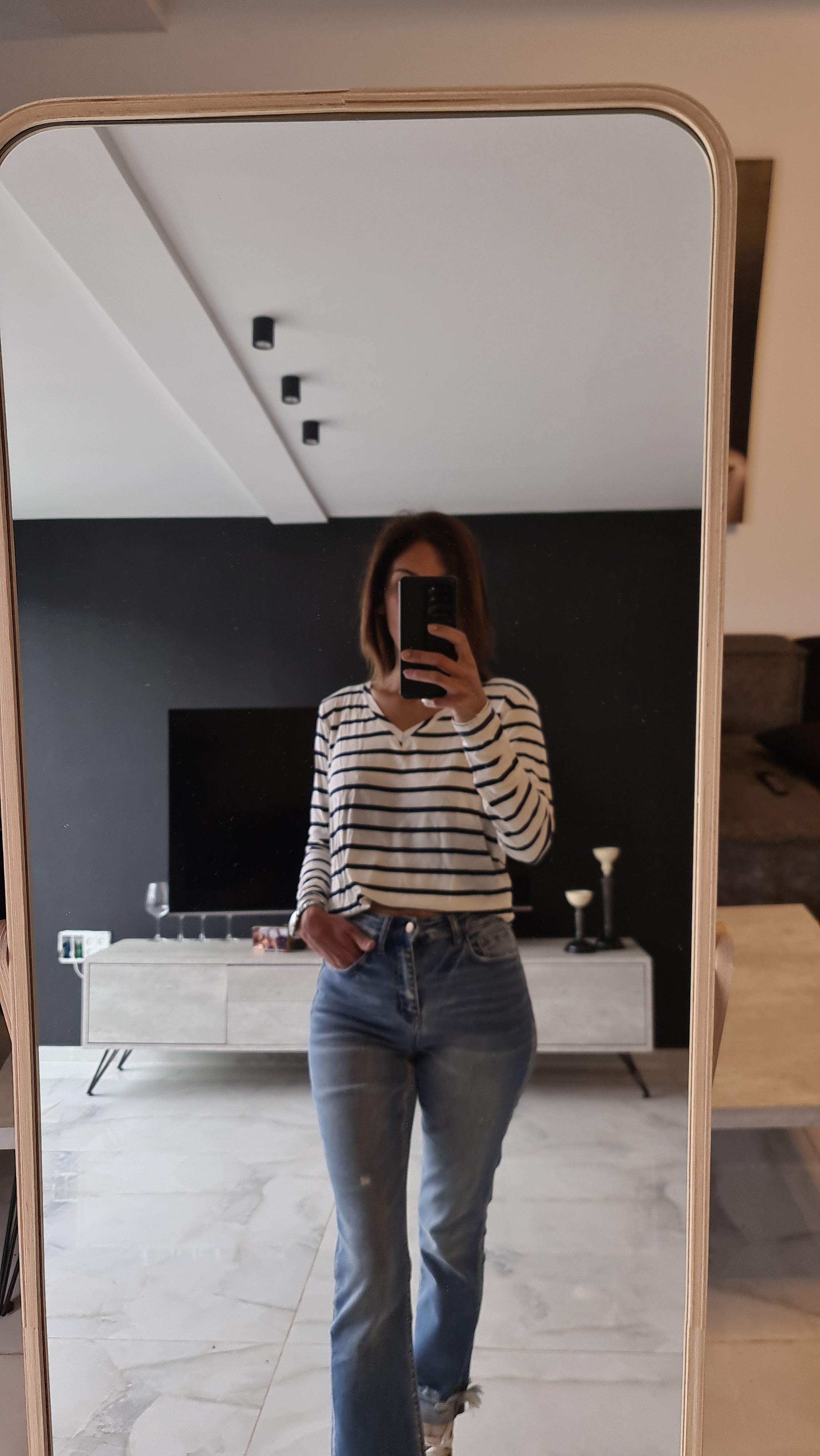 חולצת וי פסים