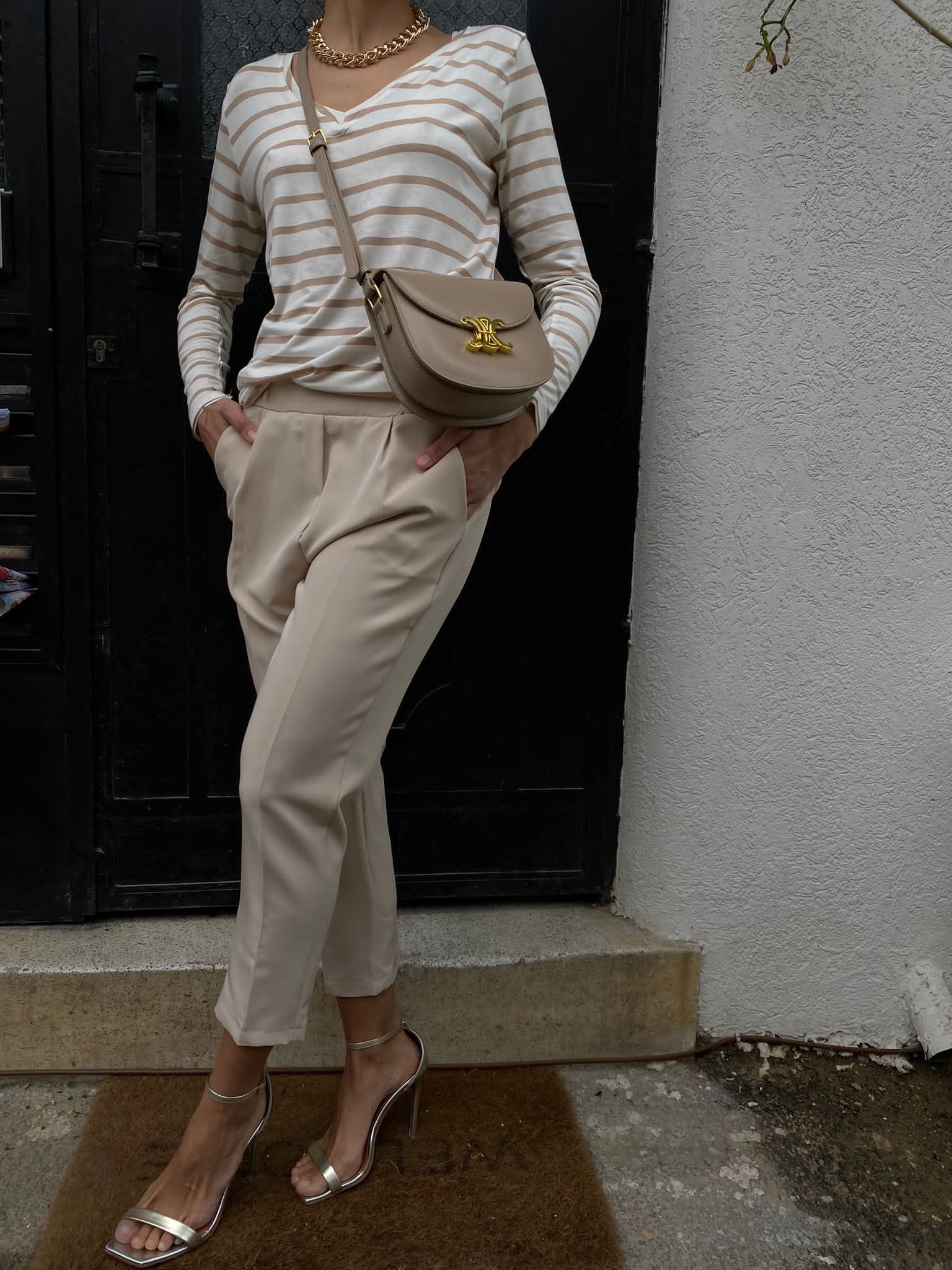 חולצת וי פסים