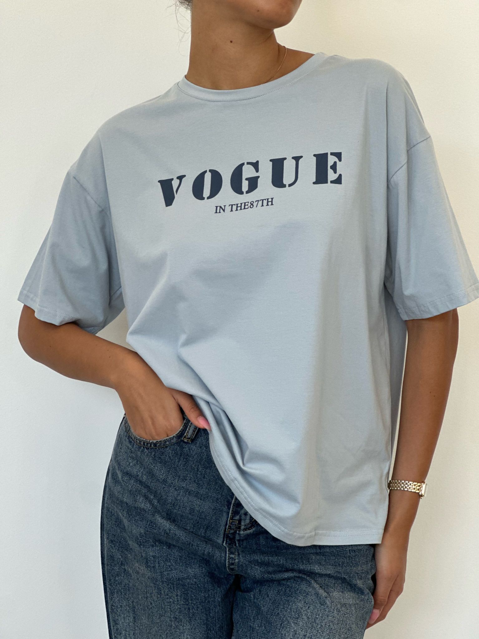 חולצת ויק אפור