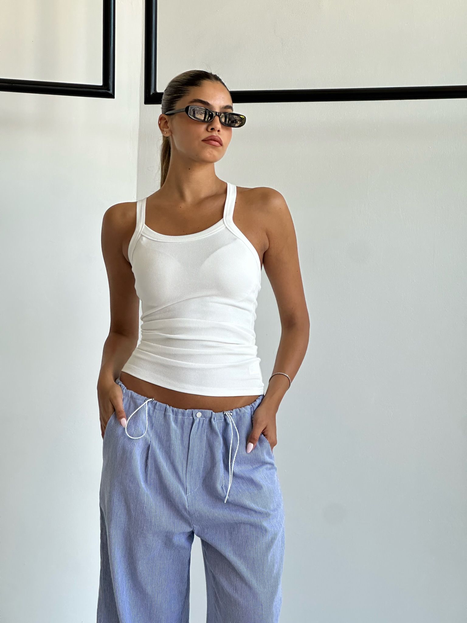 גופיה נוף לבן