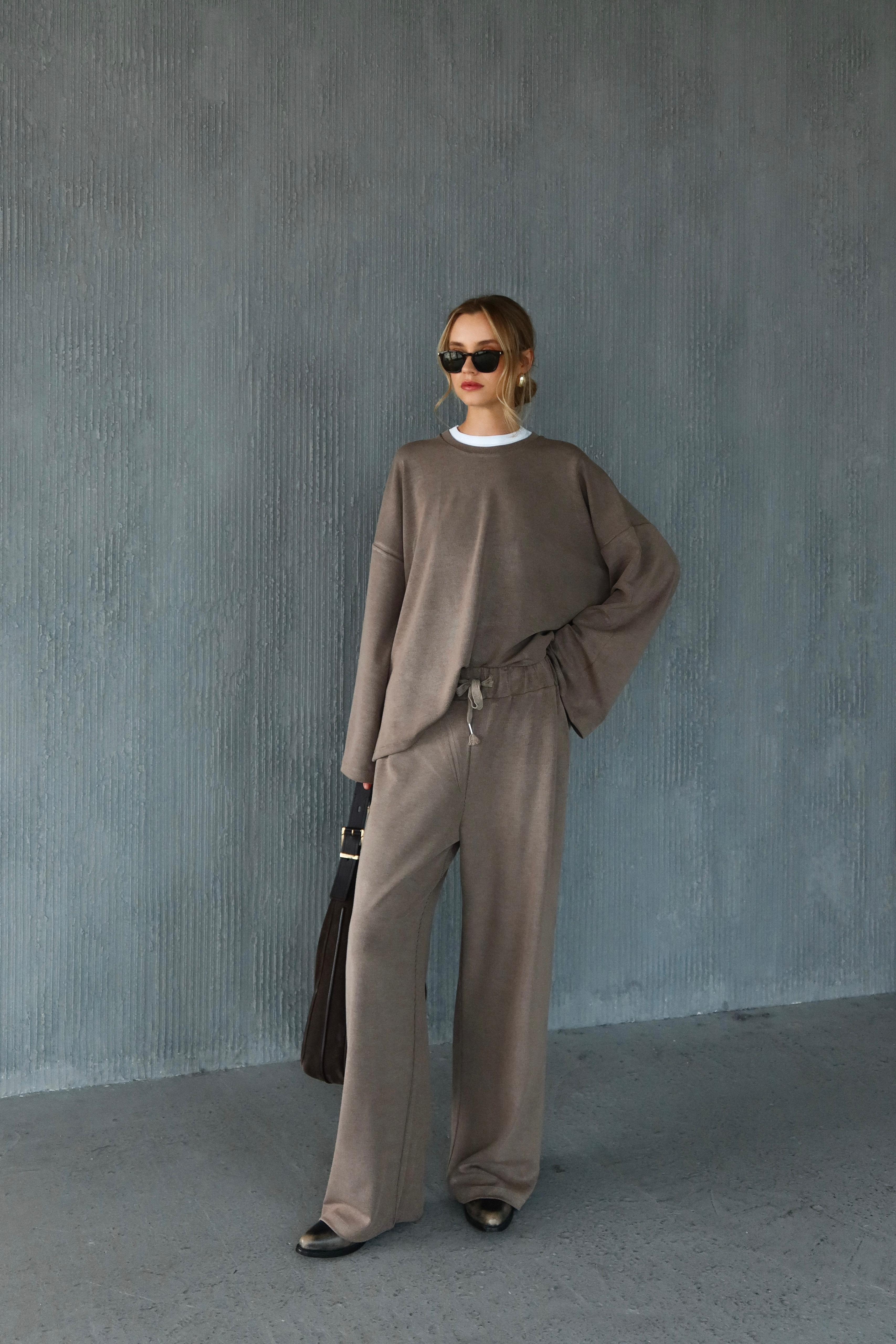 חליפת מטאו מוקה