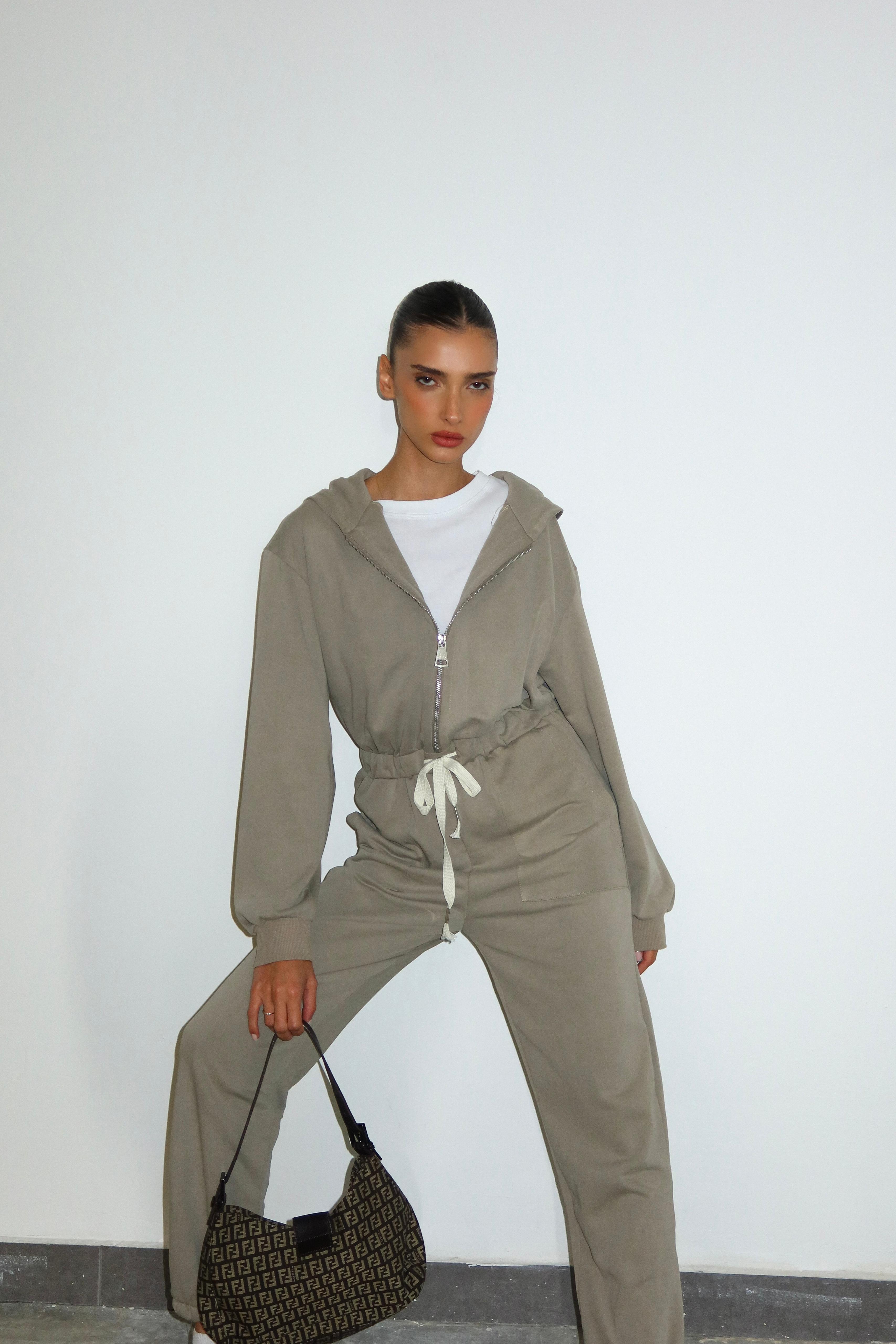 אוברול מדאה מוקה