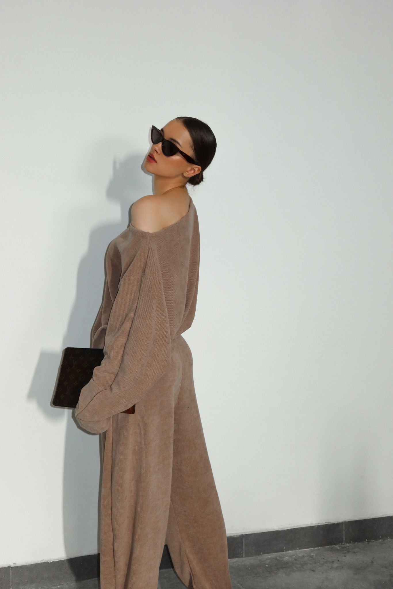 חליפת קאיירה מוקה