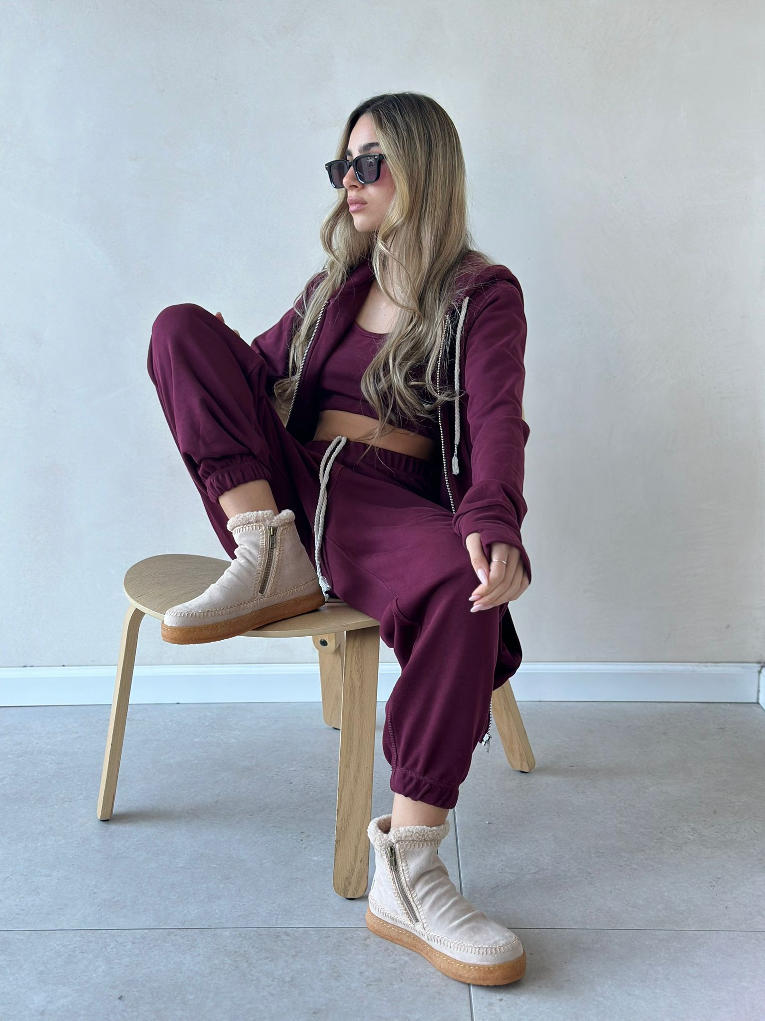 חליפת סטאי בורדו