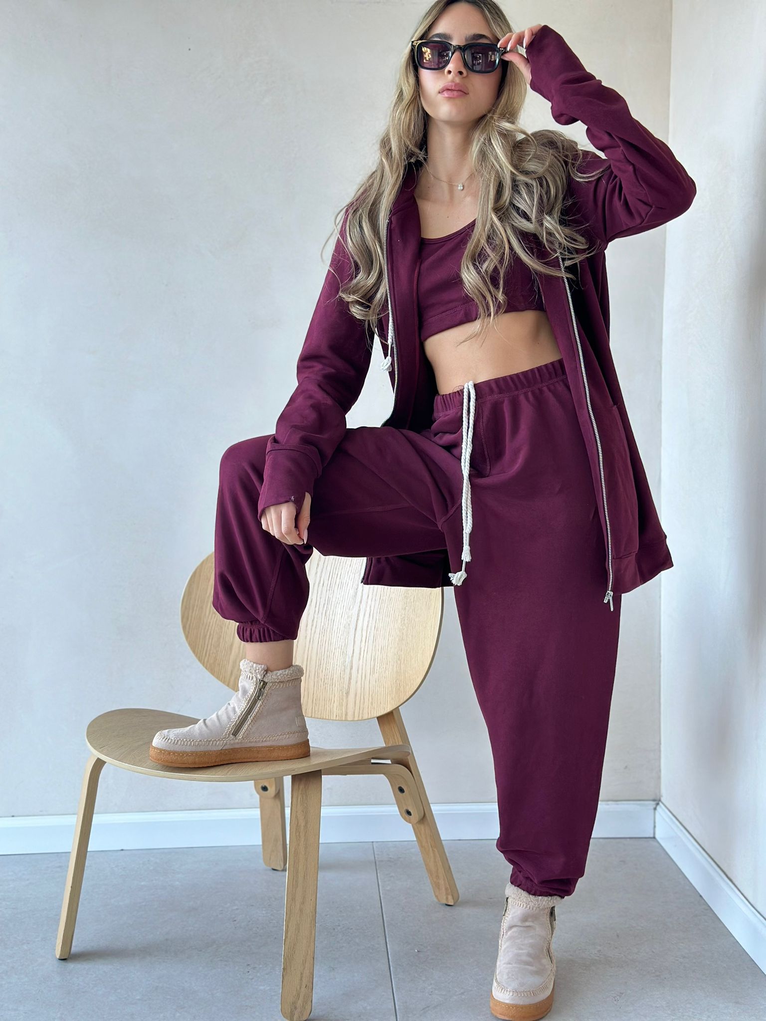 חליפת סטאי בורדו