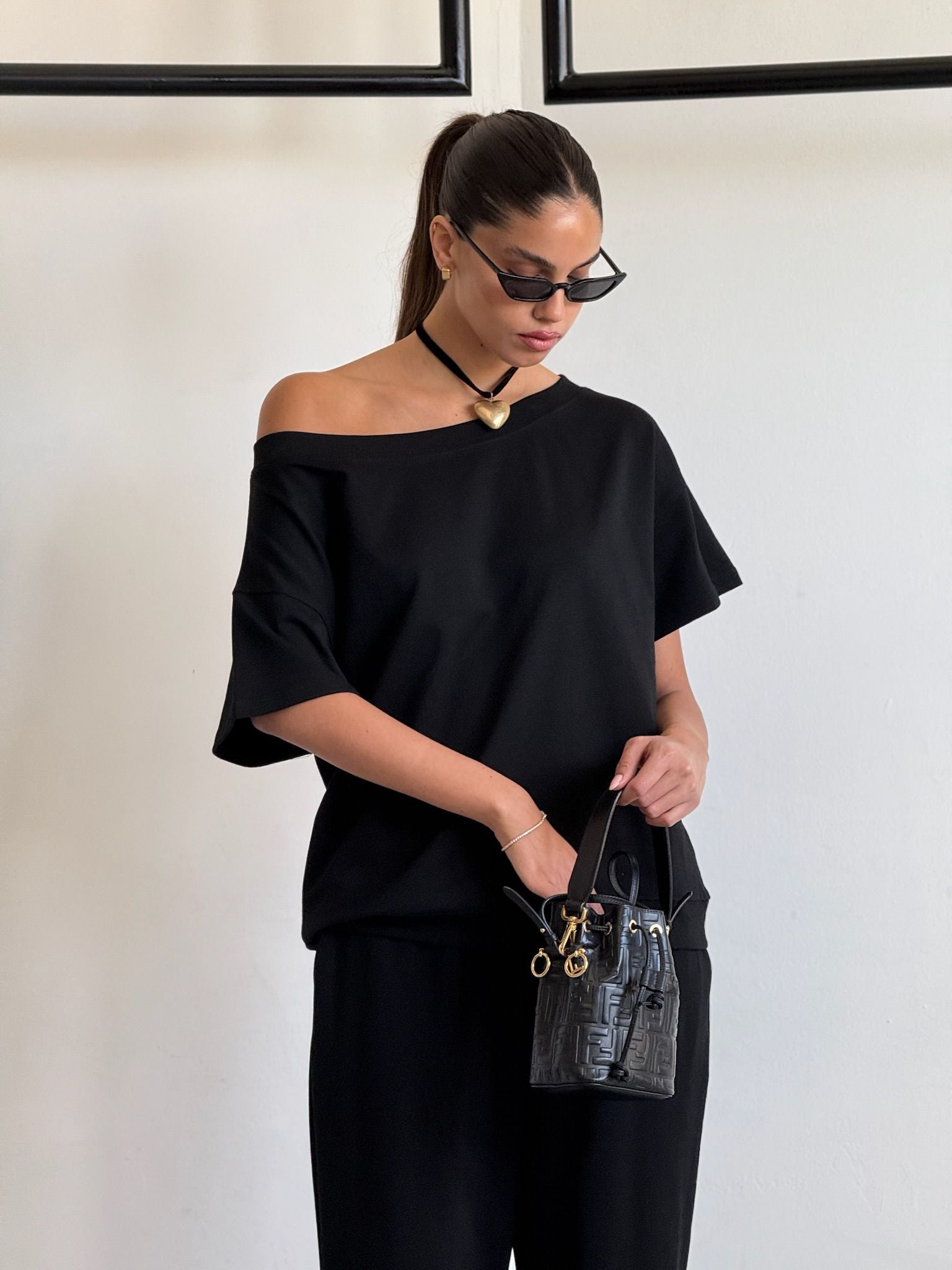 חליפת סול שחור