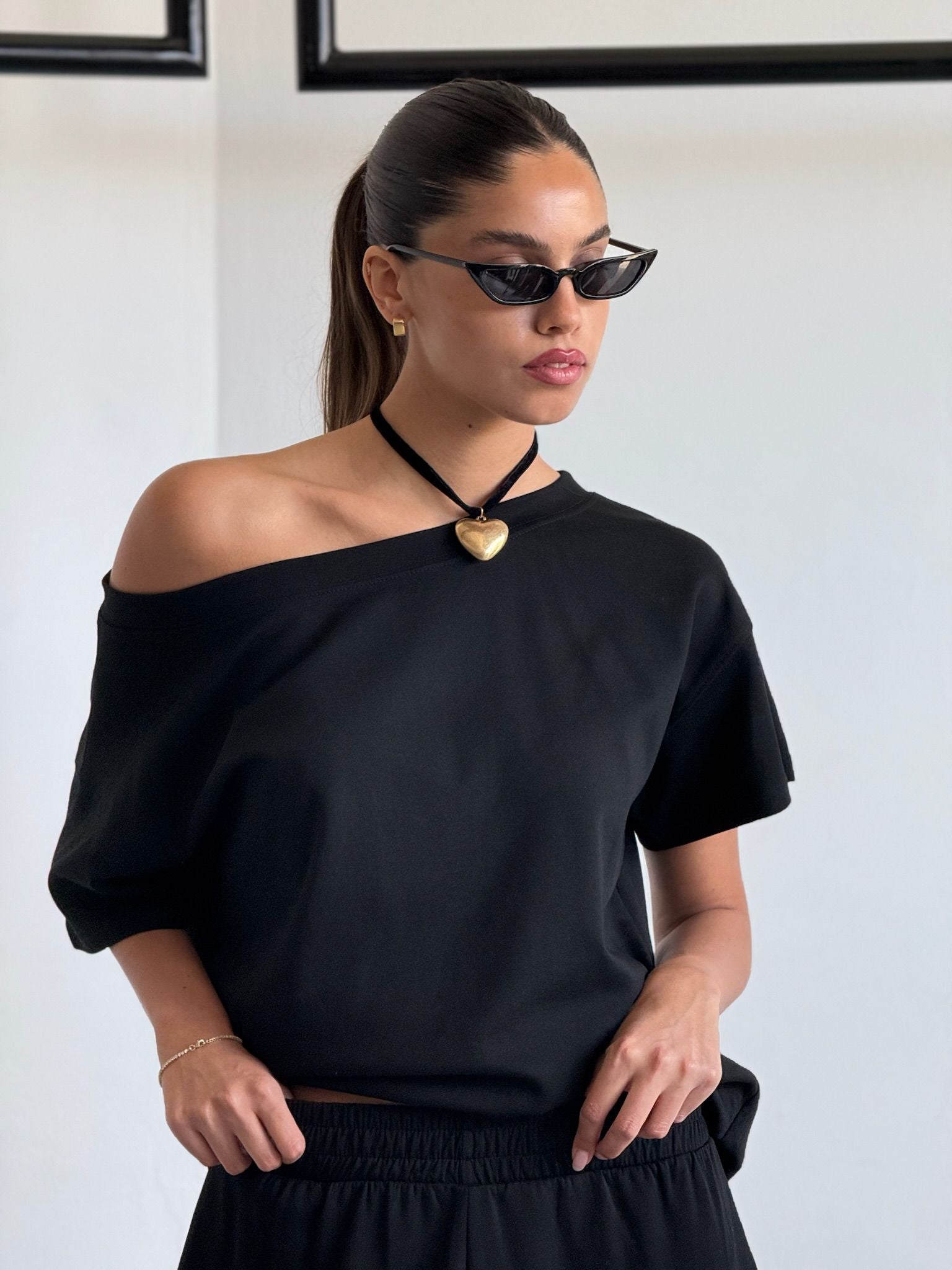 חליפת סול שחור