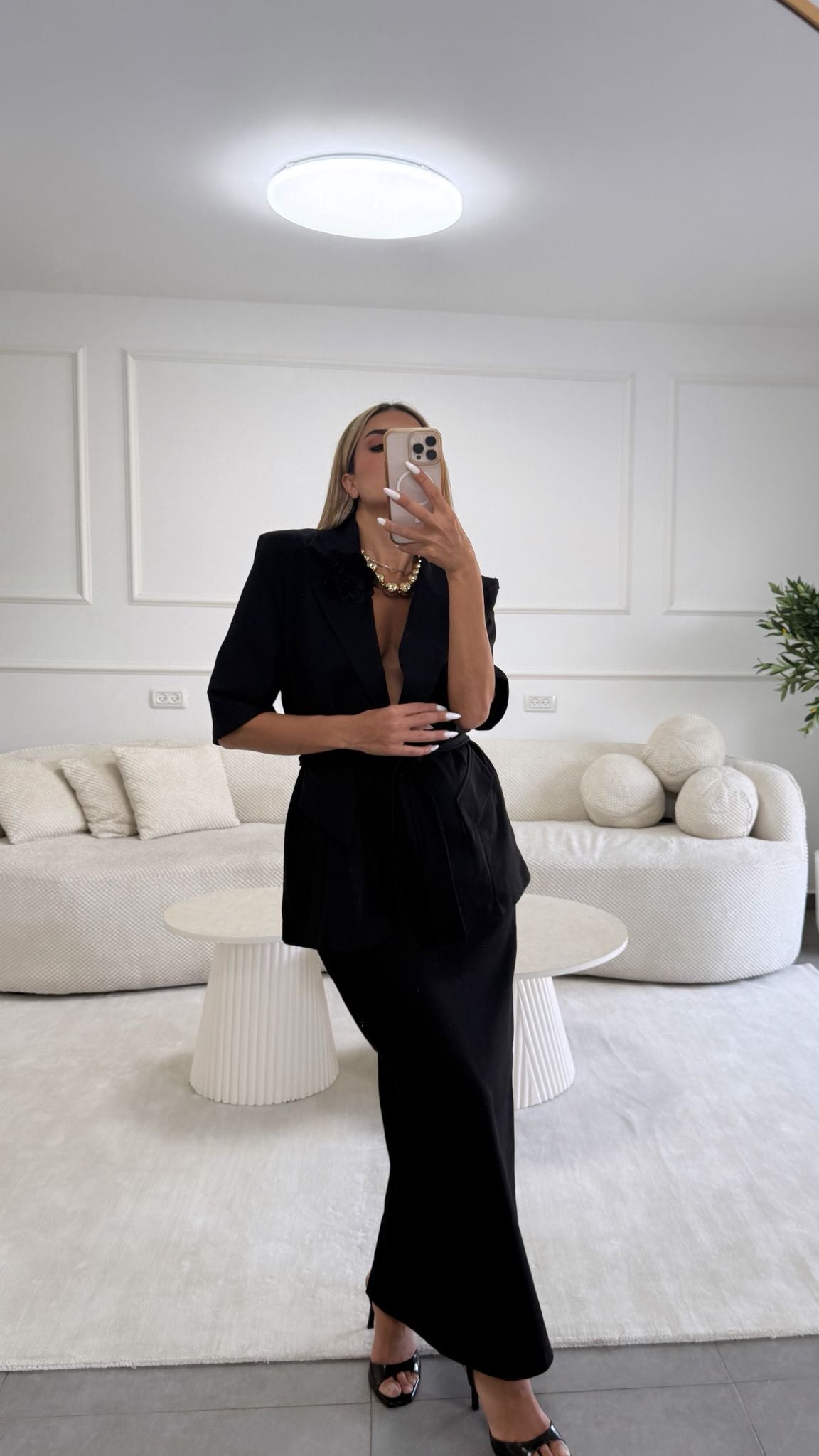 חליפת חצאית מיתר