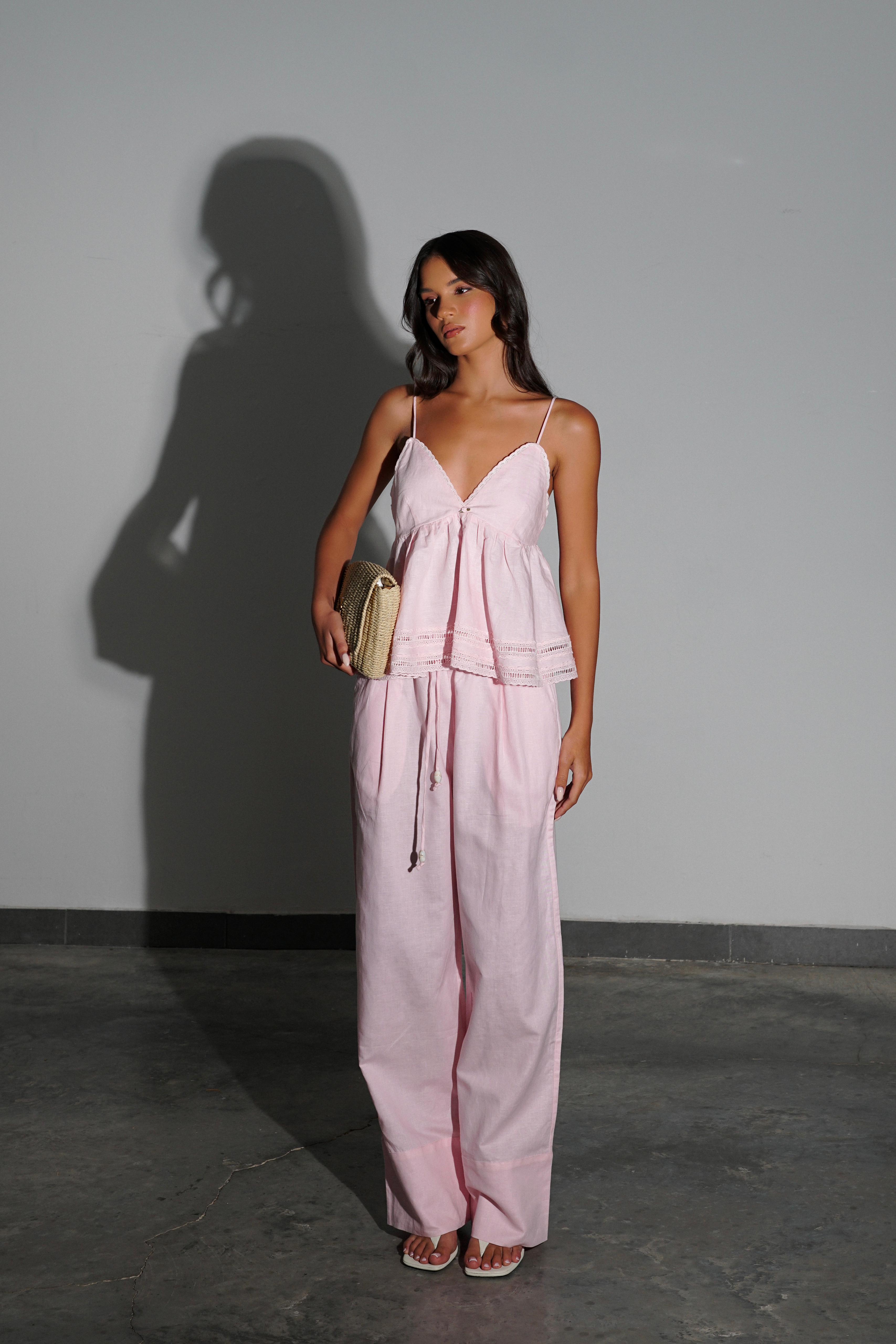 חליפת פסיפיק ורוד