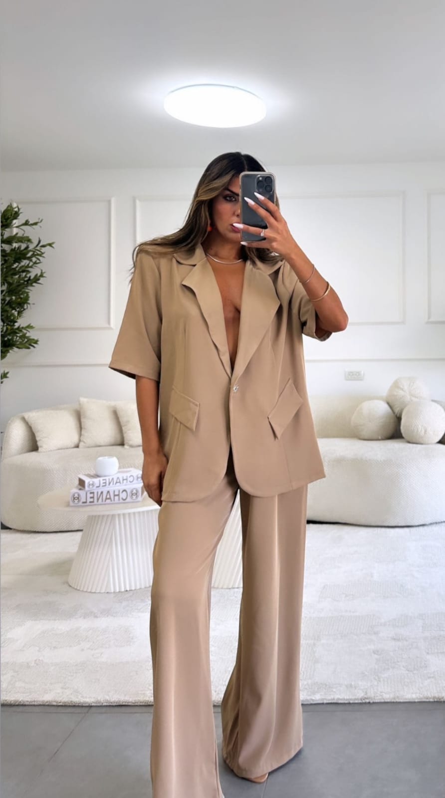 חליפת כפתור יהלום חום