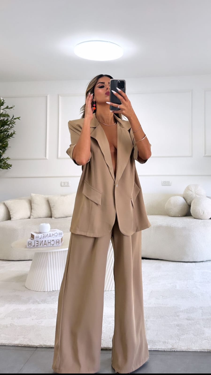 חליפת כפתור יהלום חום