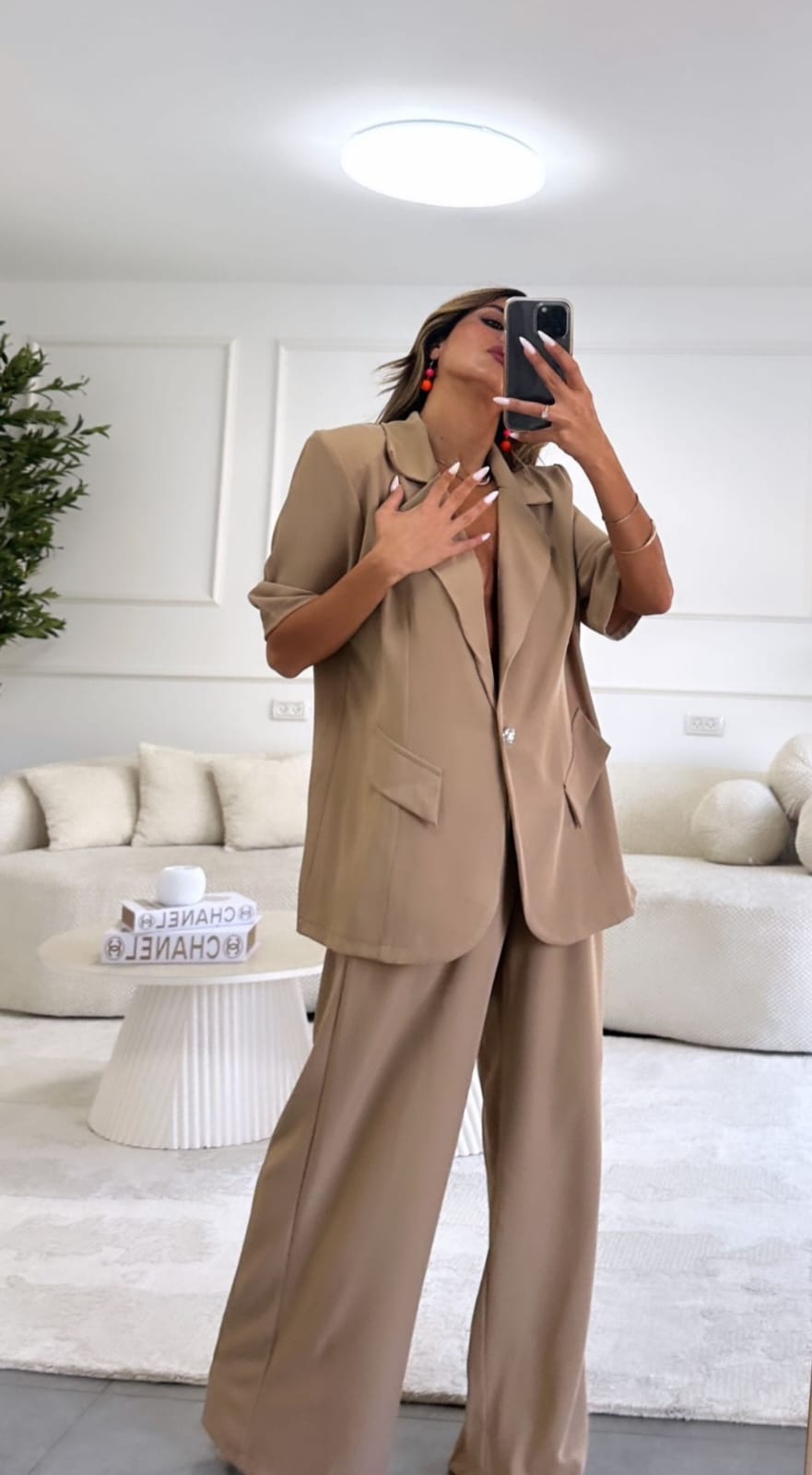 חליפת כפתור יהלום חום