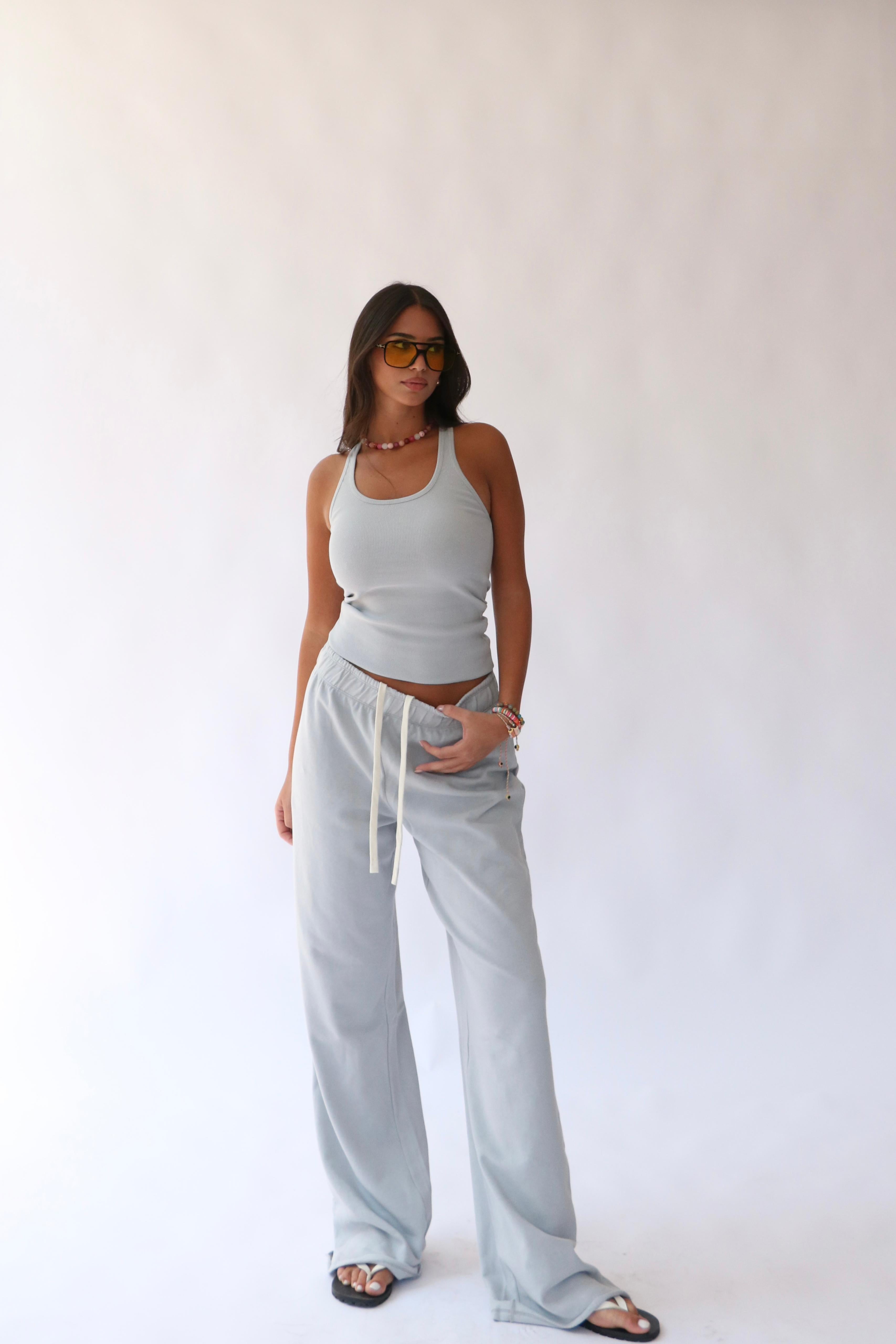 חליפת בקי אפור