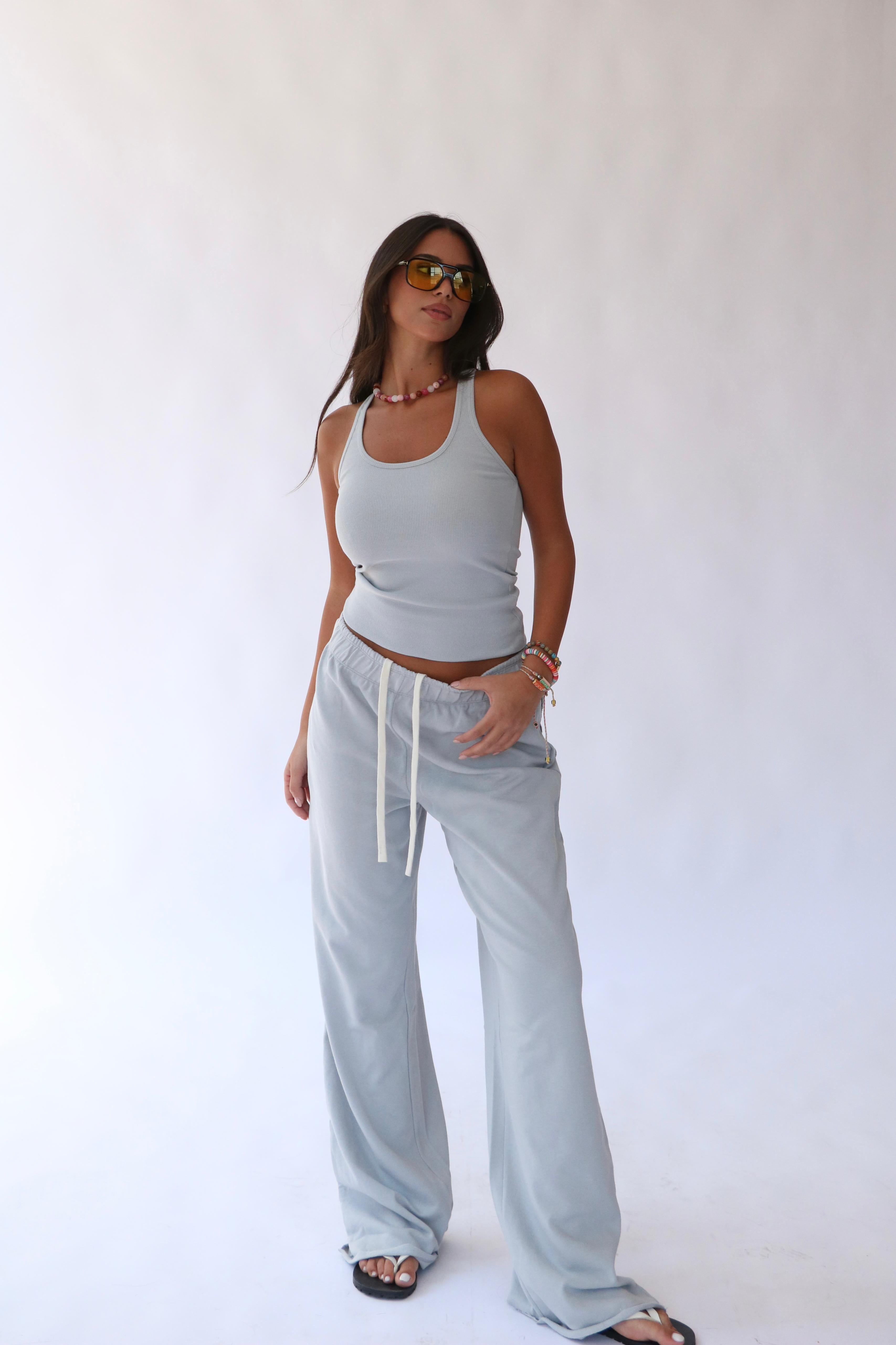 חליפת בקי אפור