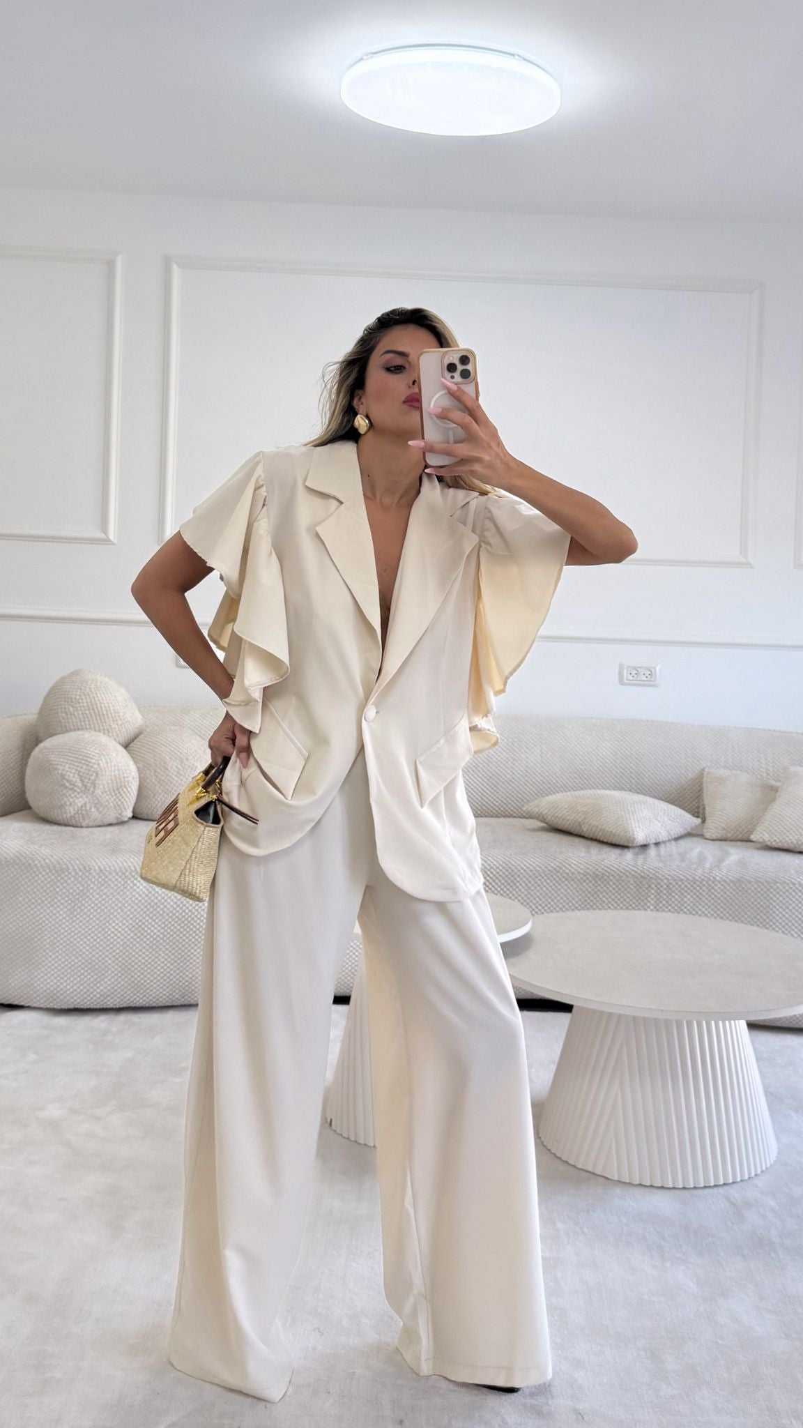 חליפת מלזיה בז'