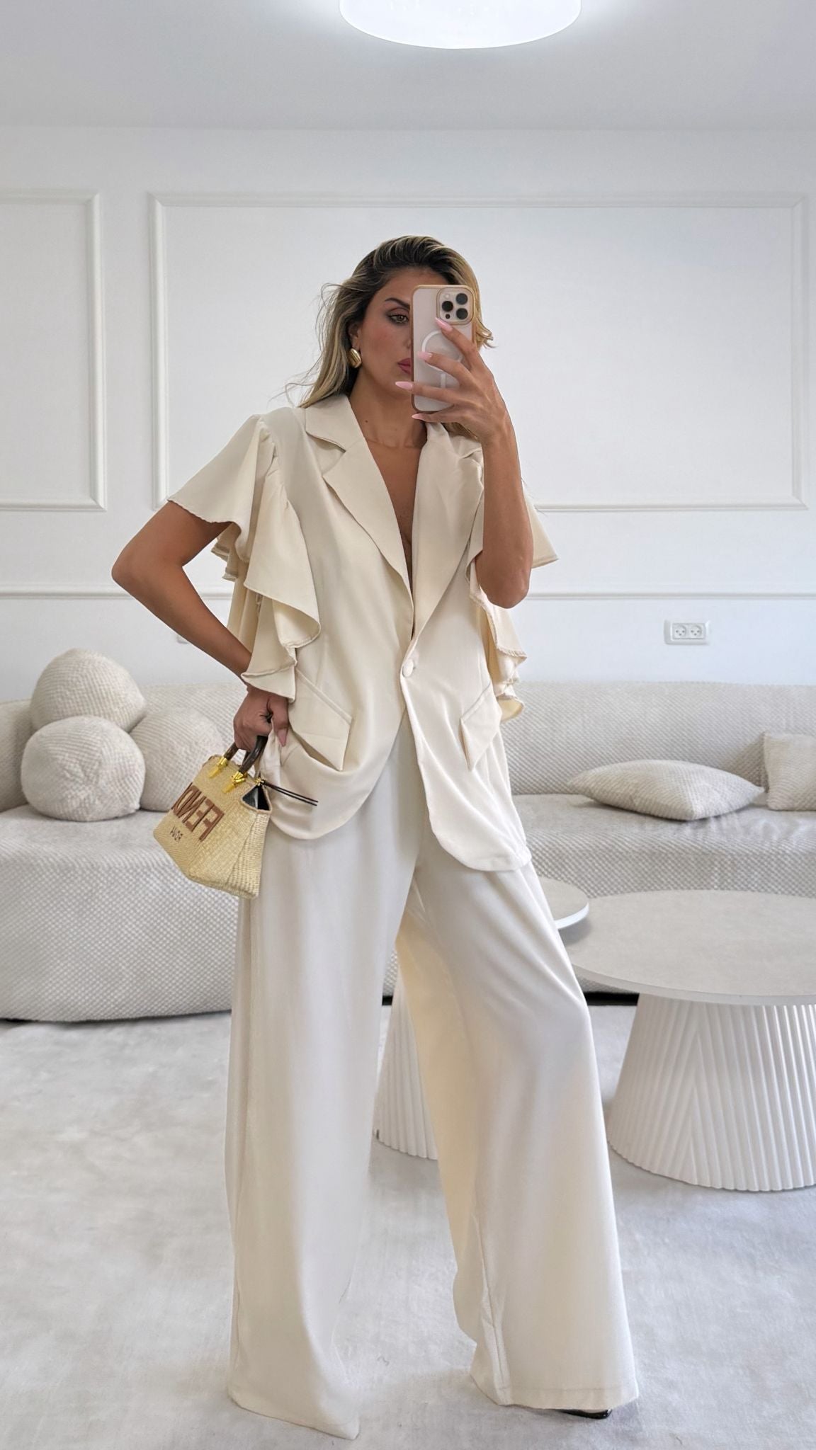 חליפת מלזיה בז'