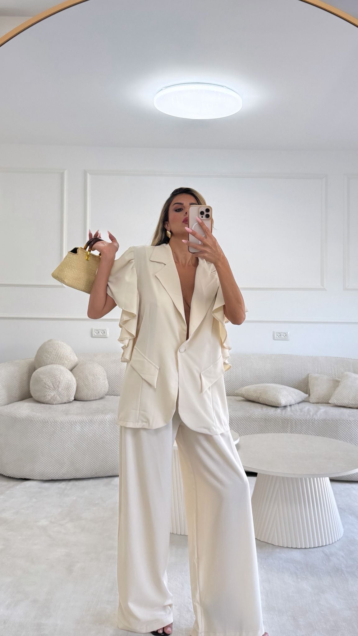 חליפת מלזיה בז'