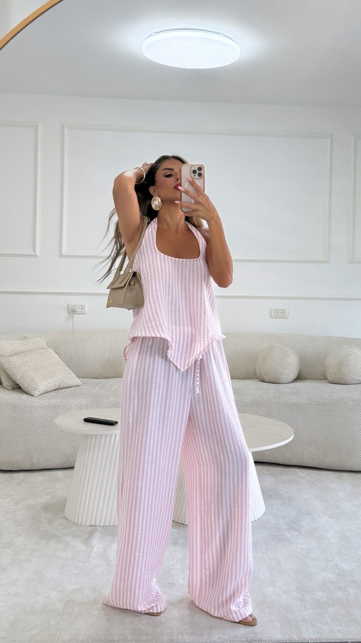 חליפת מיקונוס ורוד