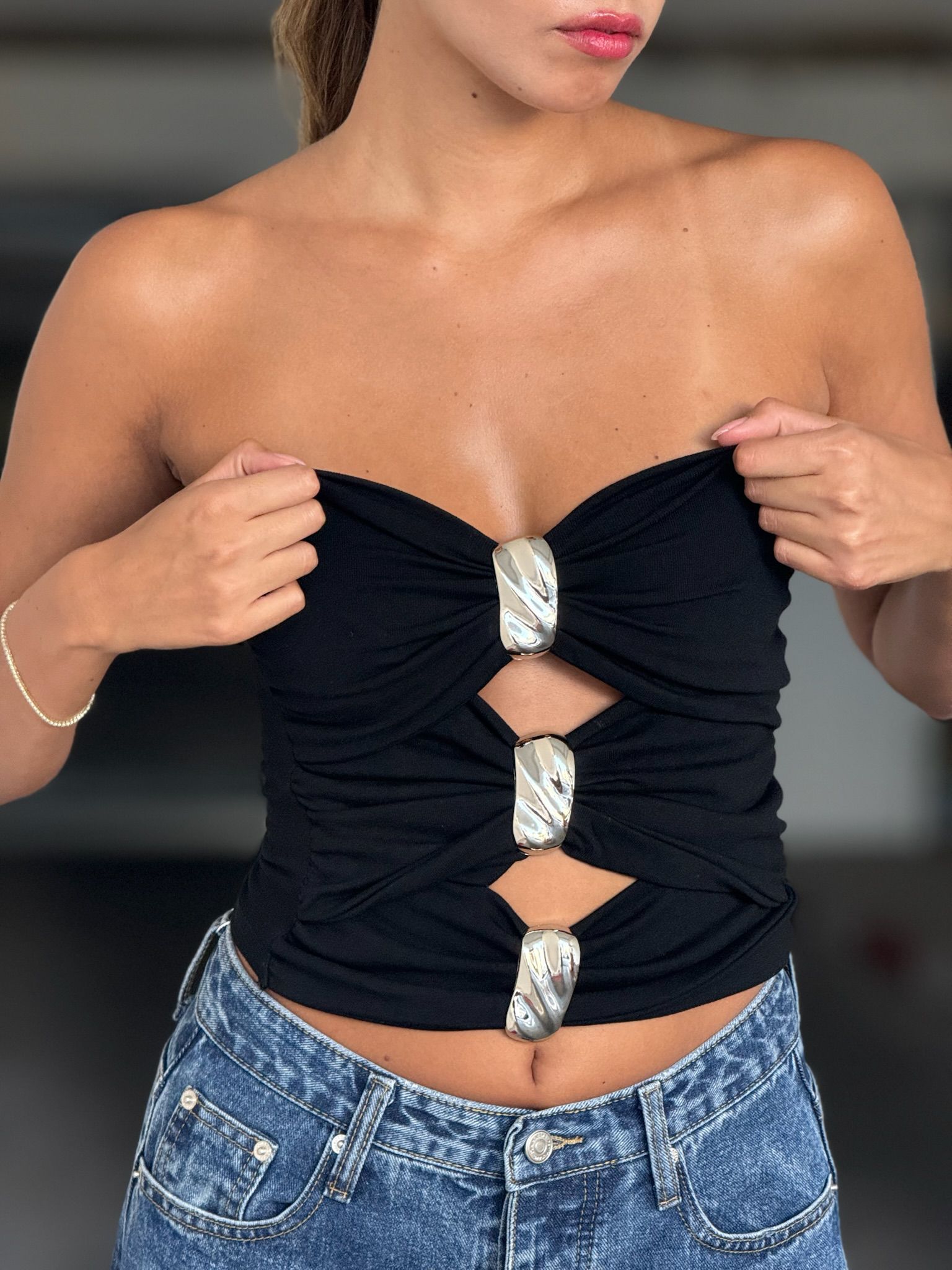 סטרפלס קים שחור