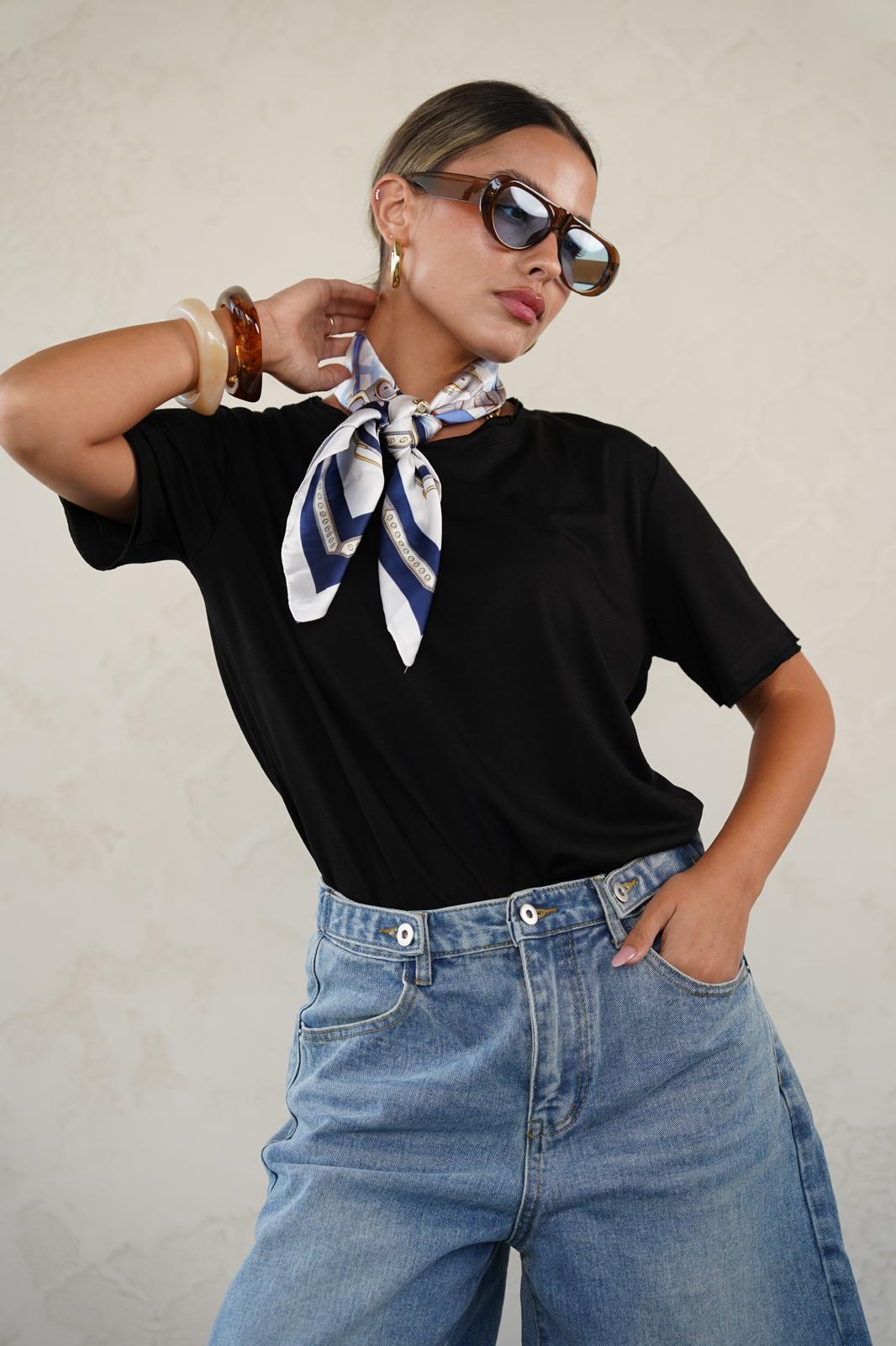 טישרט לארה שחור