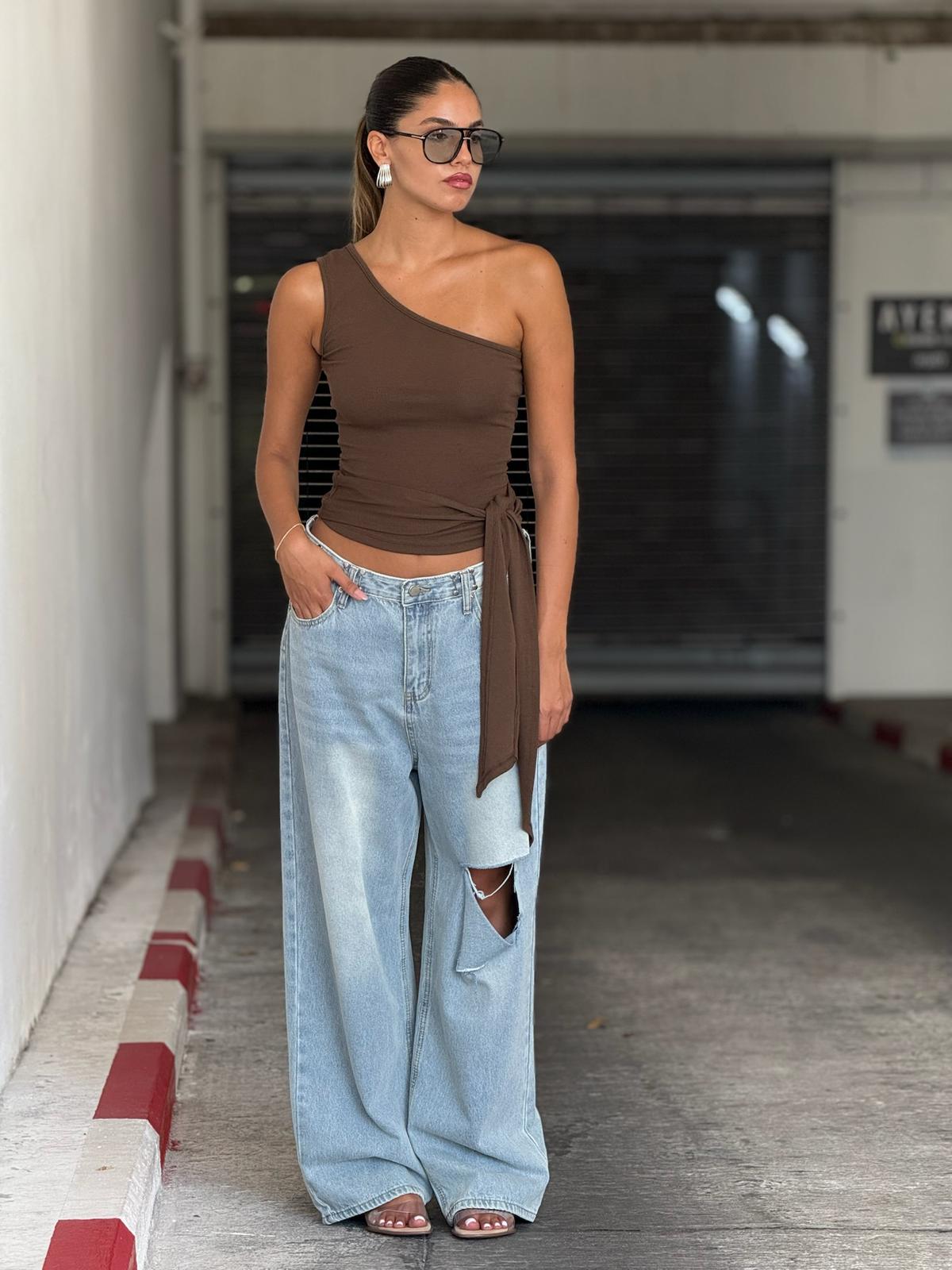 גופיית אורן חום