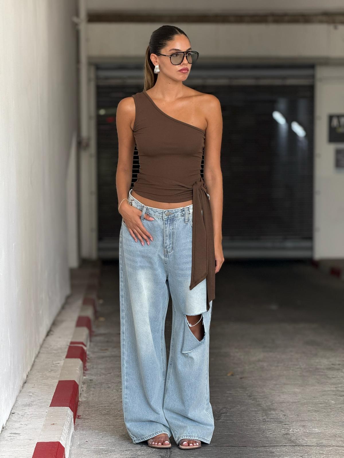 גופיית אורן חום