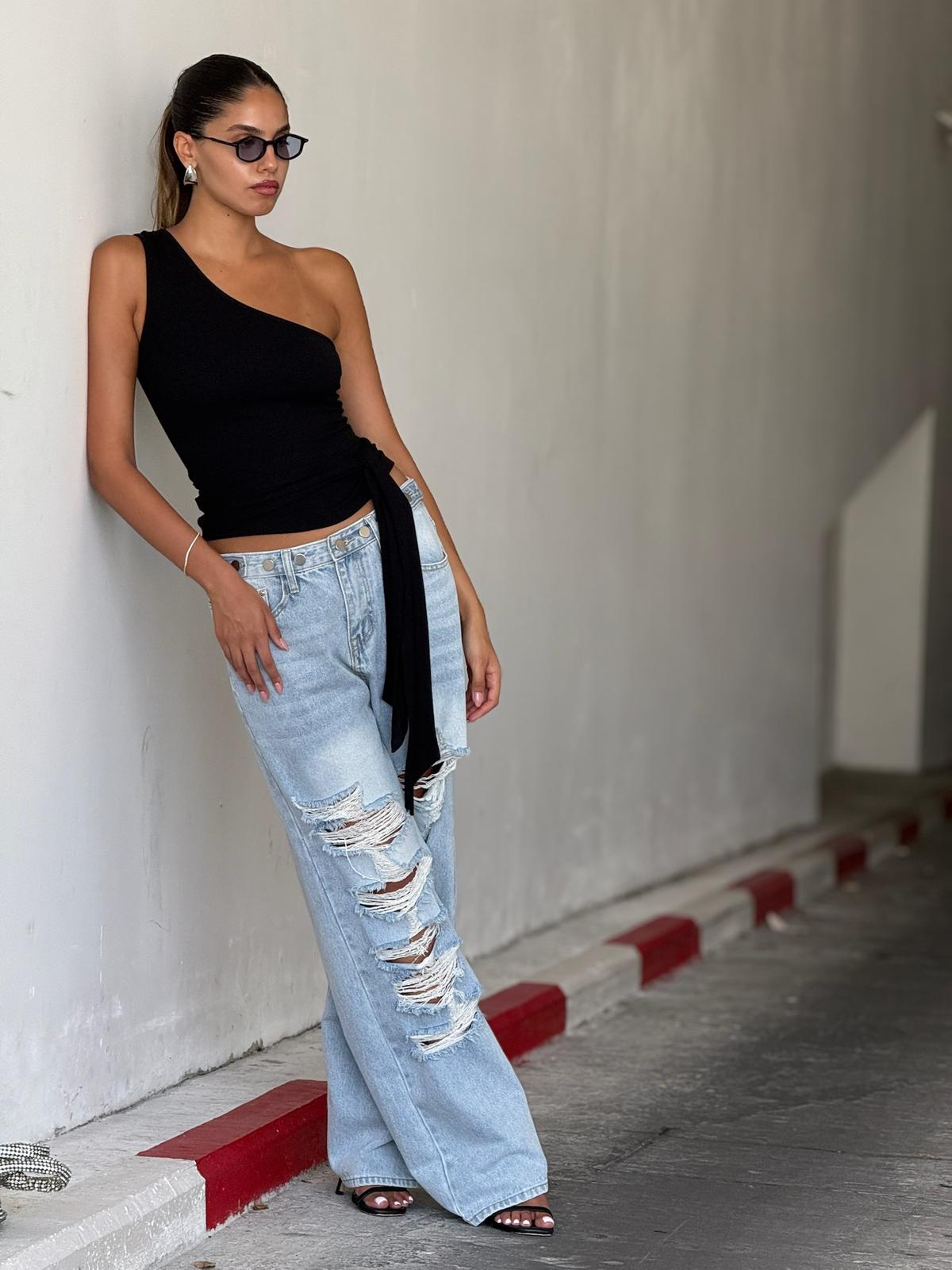 גופיית אורן שחור