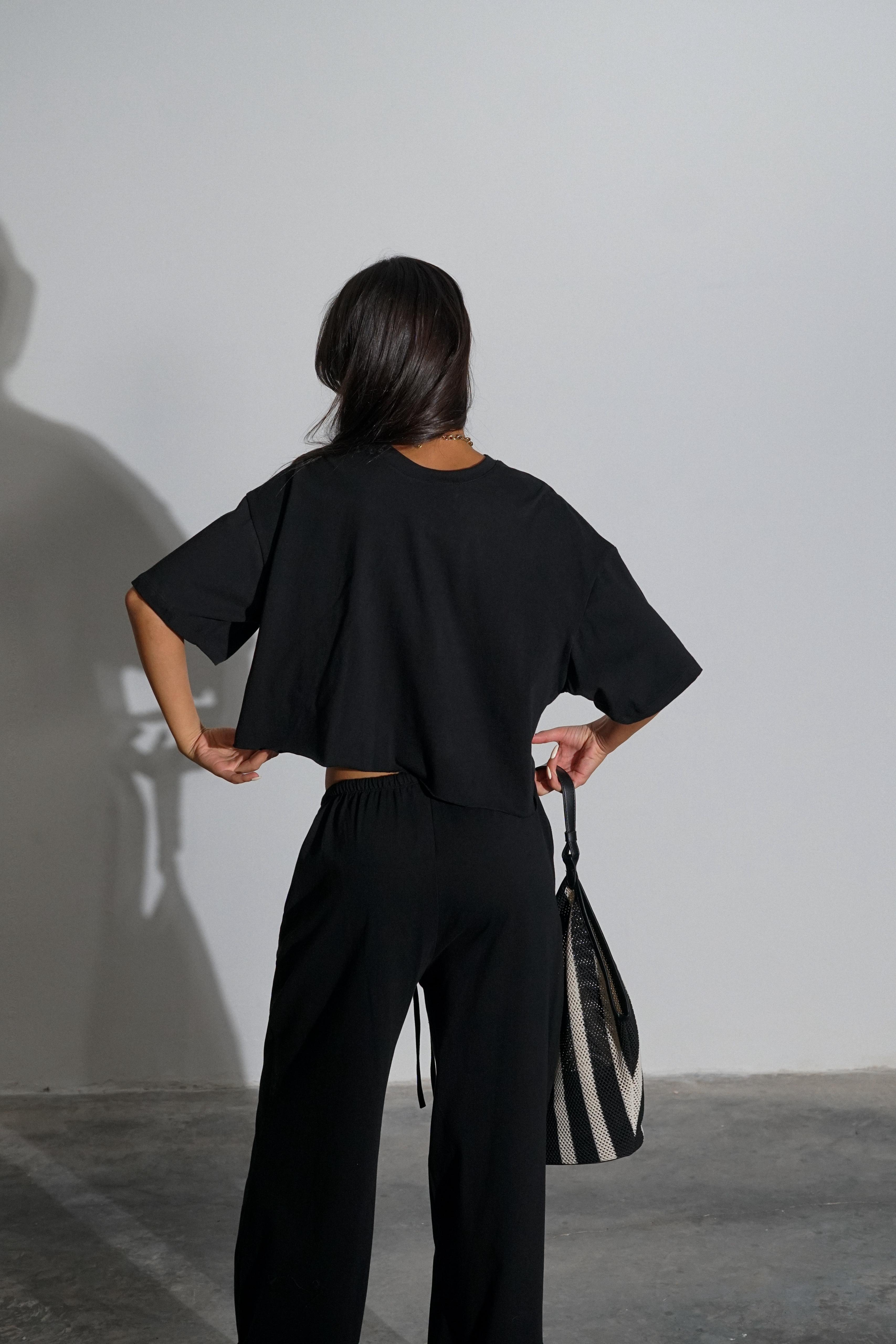 חליפת קיאנו שחור