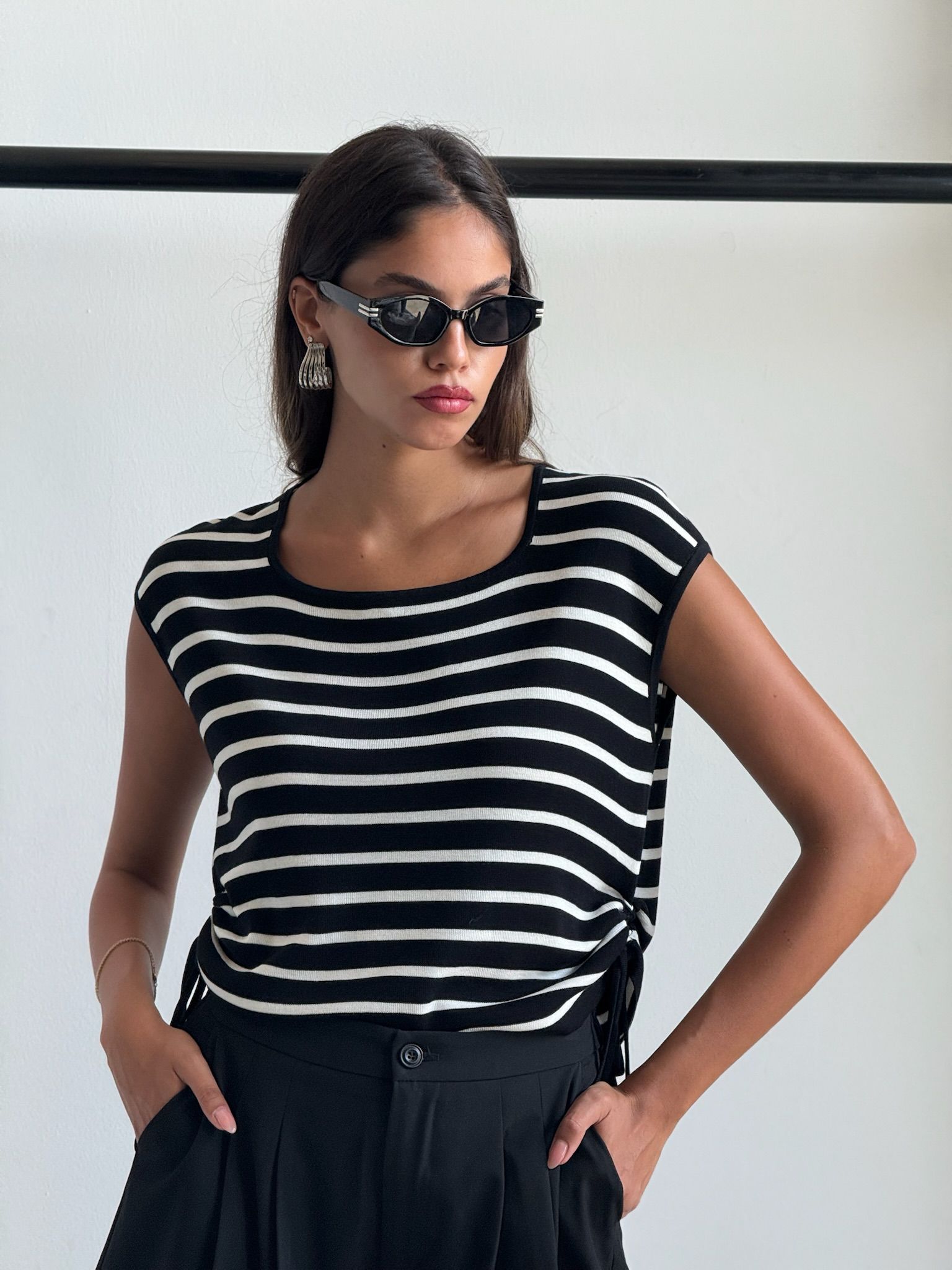 חולצת סנדי שחור