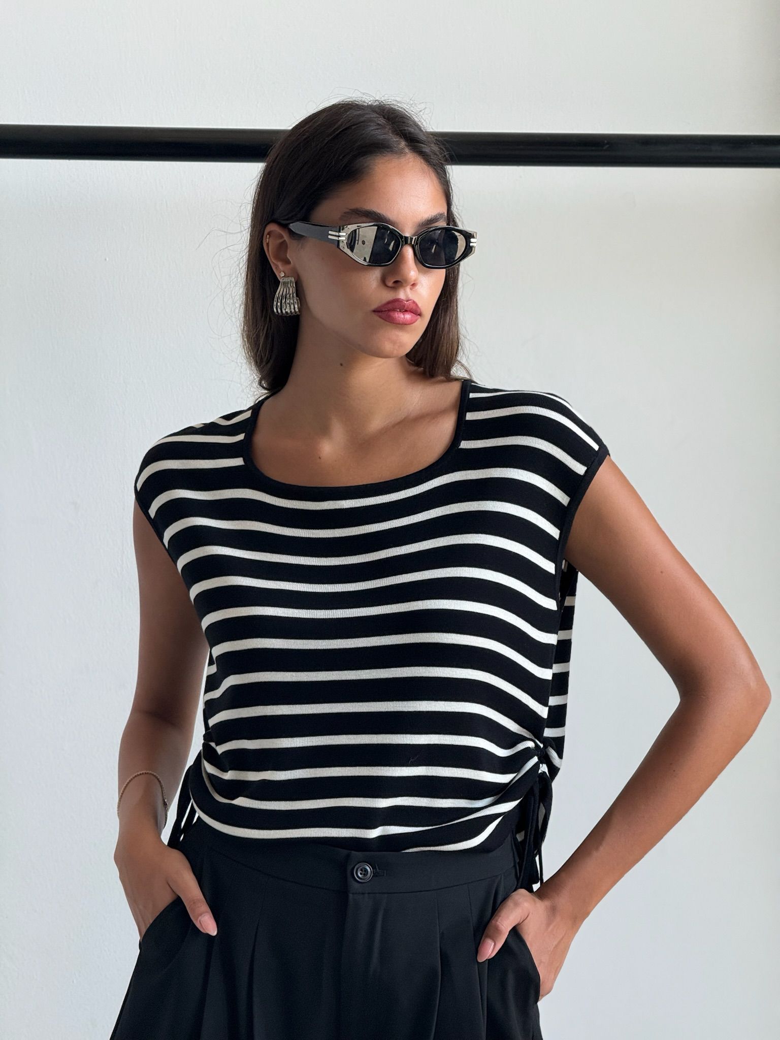 חולצת סנדי שחור