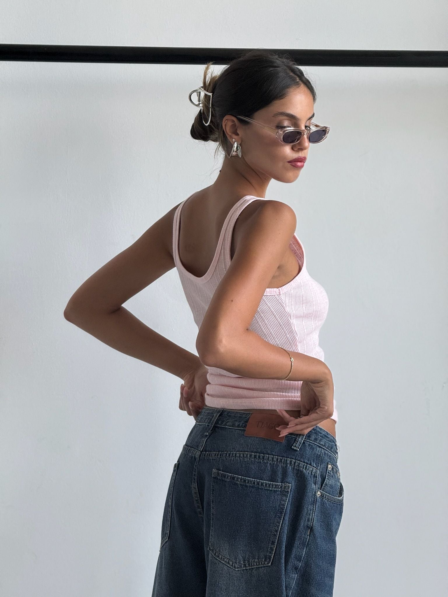 גופיית אלבי ורוד