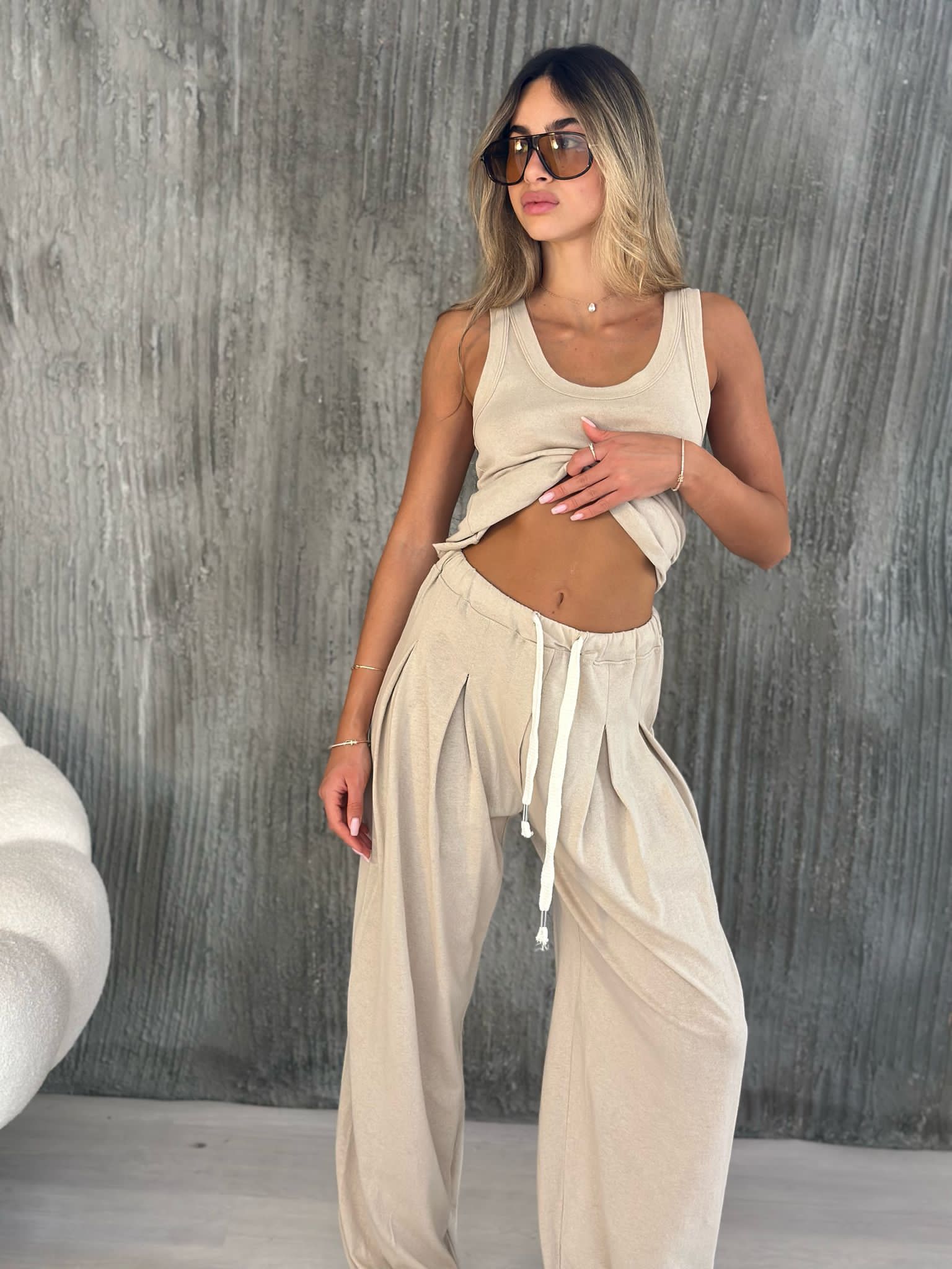 חליפת אנגליס