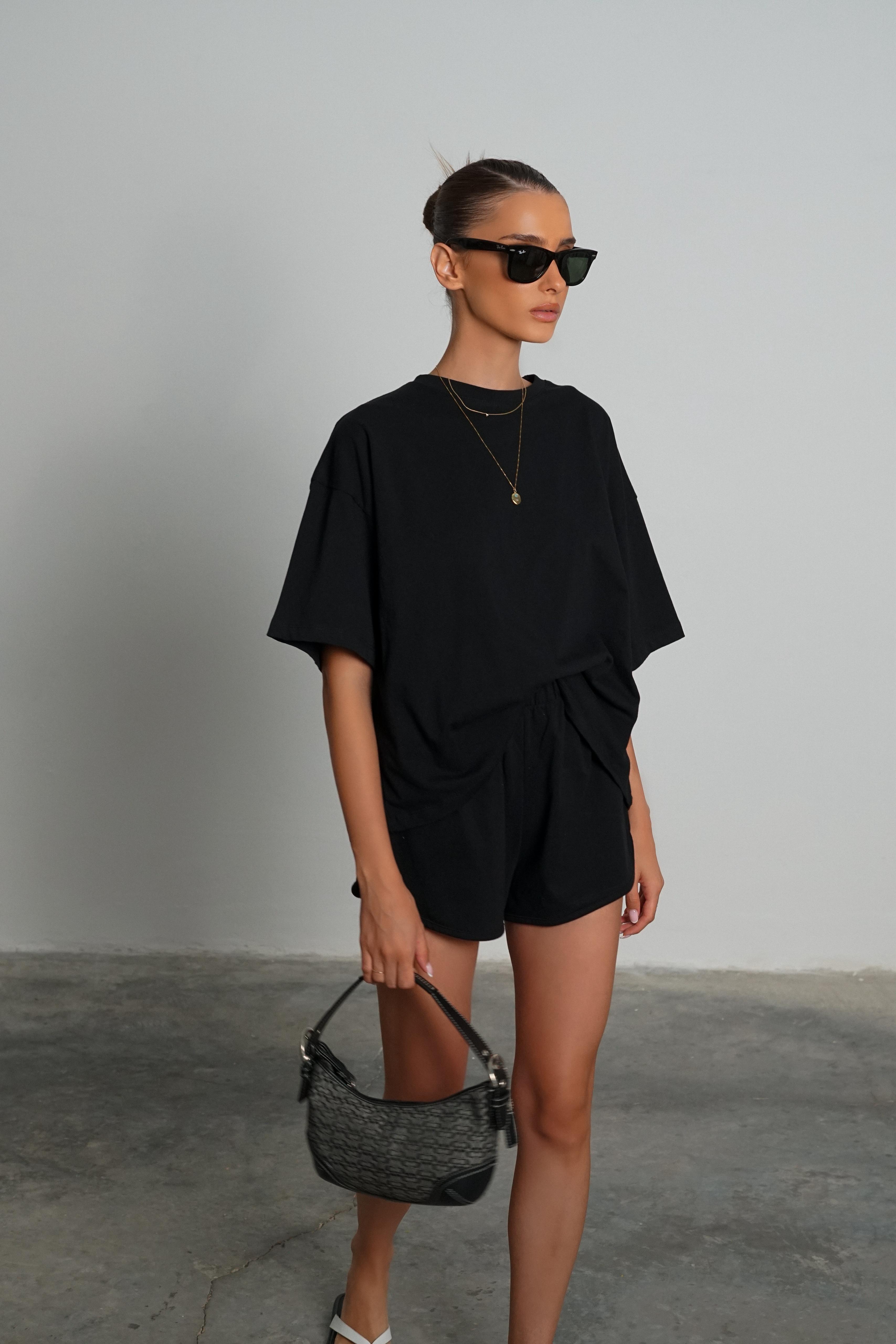 חליפת שריז שחור