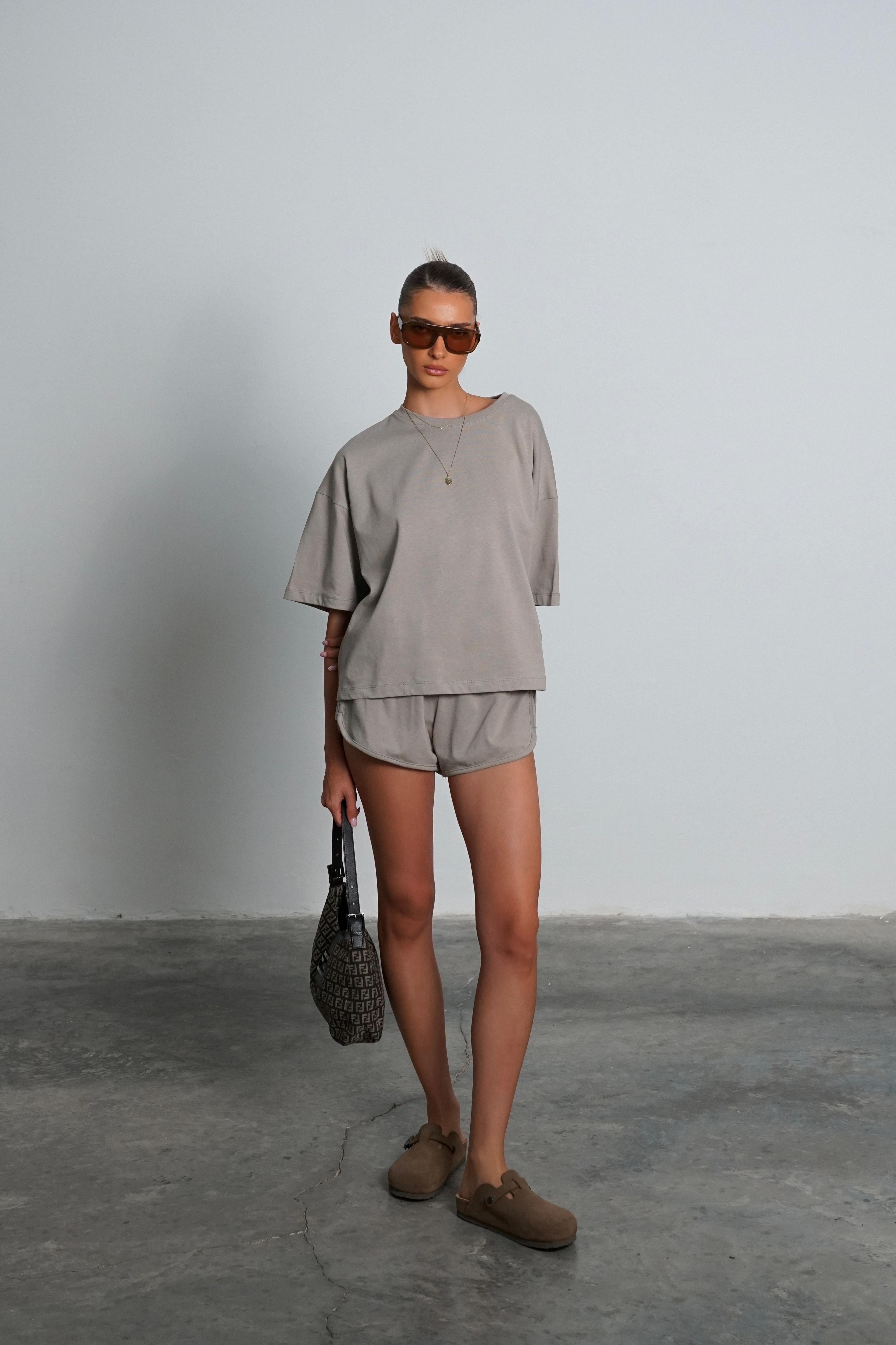 חליפת שריז אפור ירוק