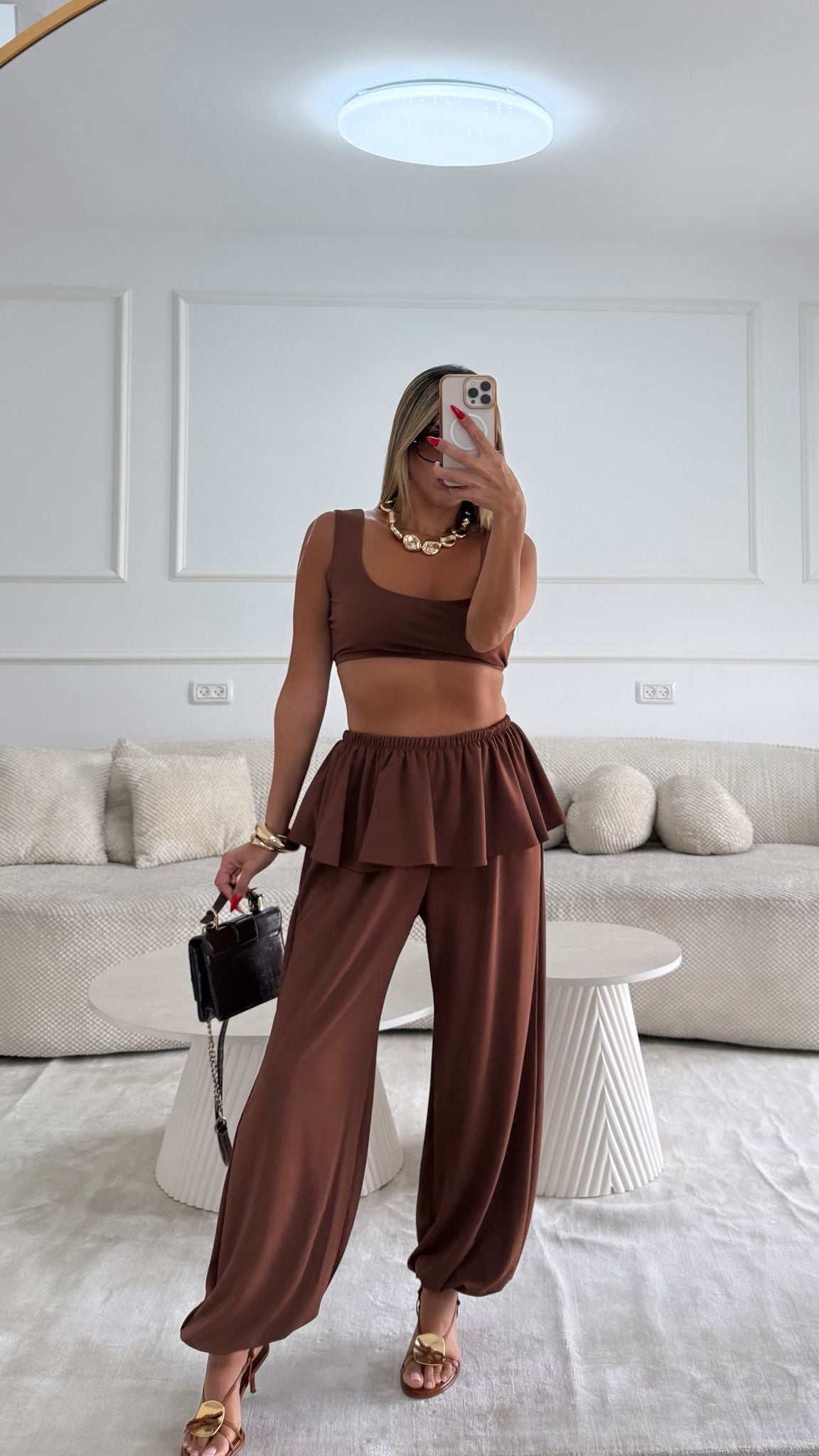 חליפת טום חום