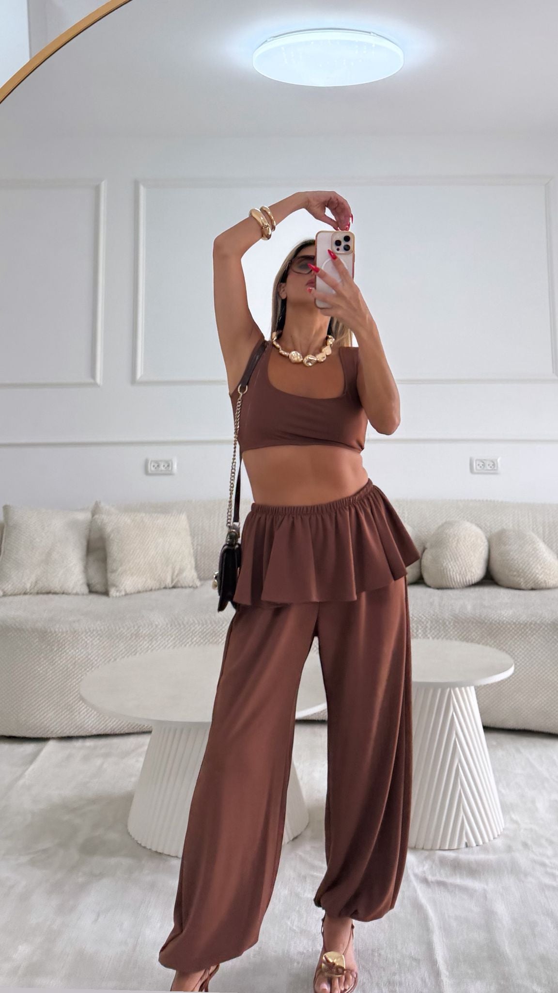 חליפת טום חום