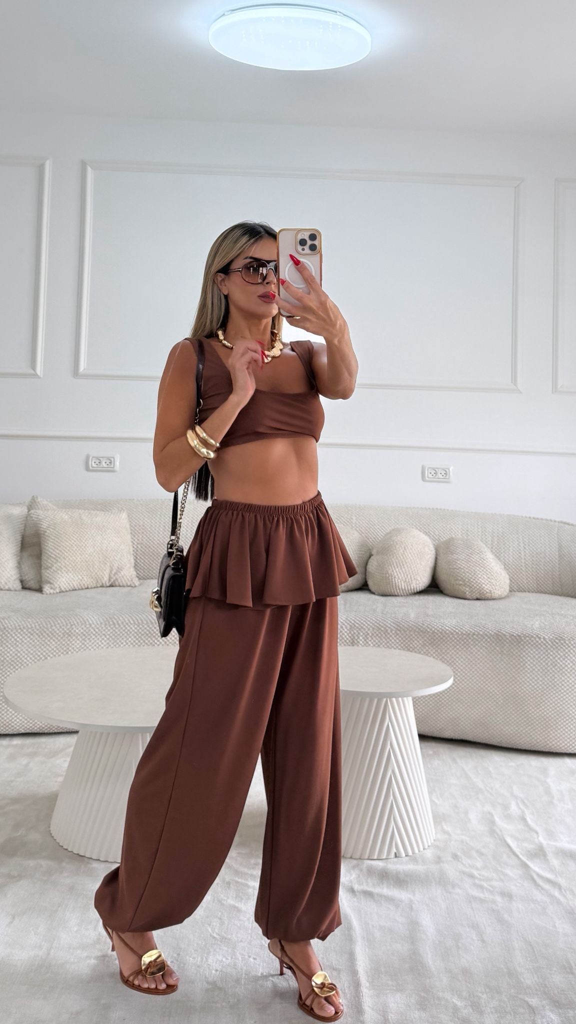 חליפת טום חום